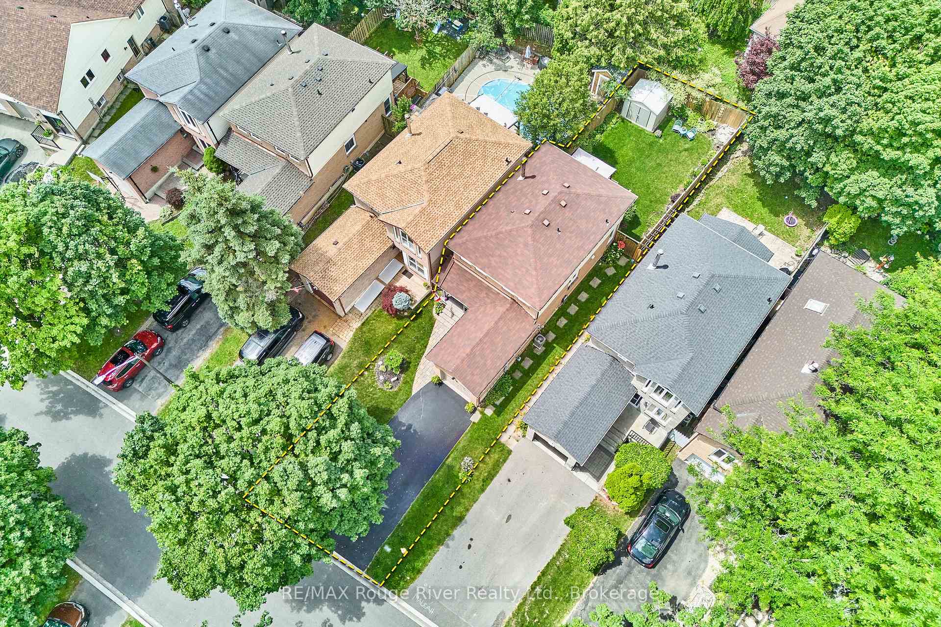 Photo 40 of 12 Goldring Drive, Whitby, Lynde Creek — HOMEH