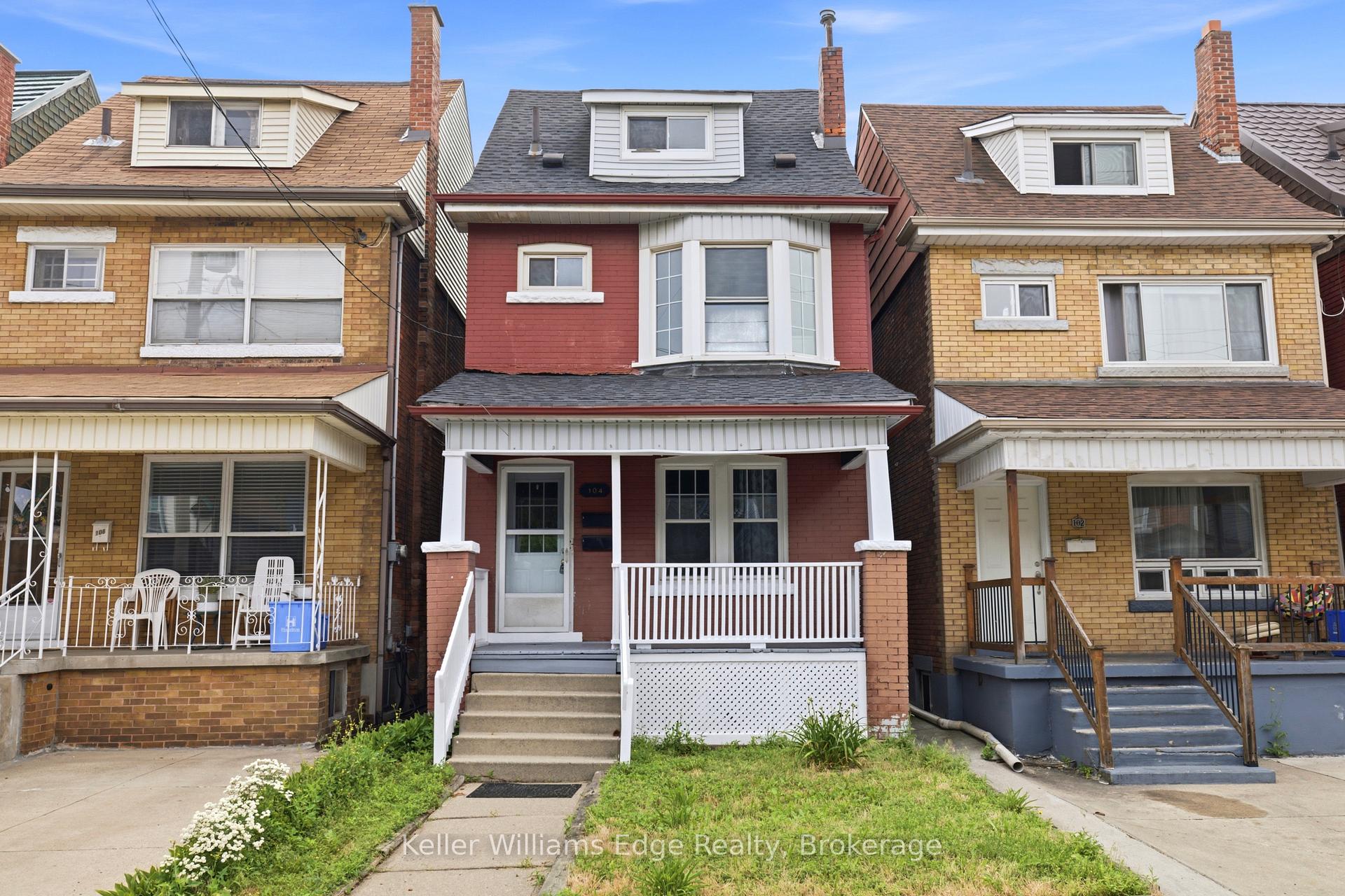 Photo 3 of 104 Rosslyn Avenue N, Hamilton, Crown Point — HOMEH