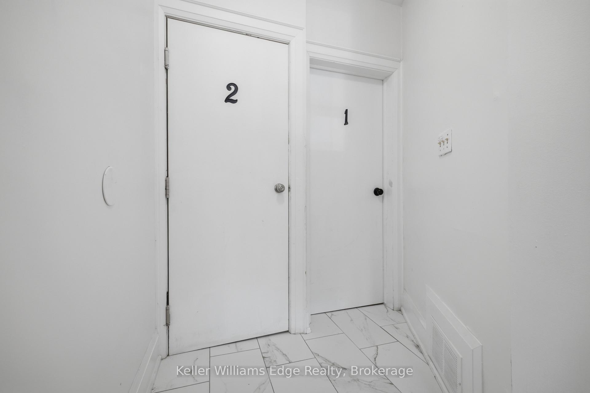 Photo 7 of 104 Rosslyn Avenue N, Hamilton, Crown Point — HOMEH