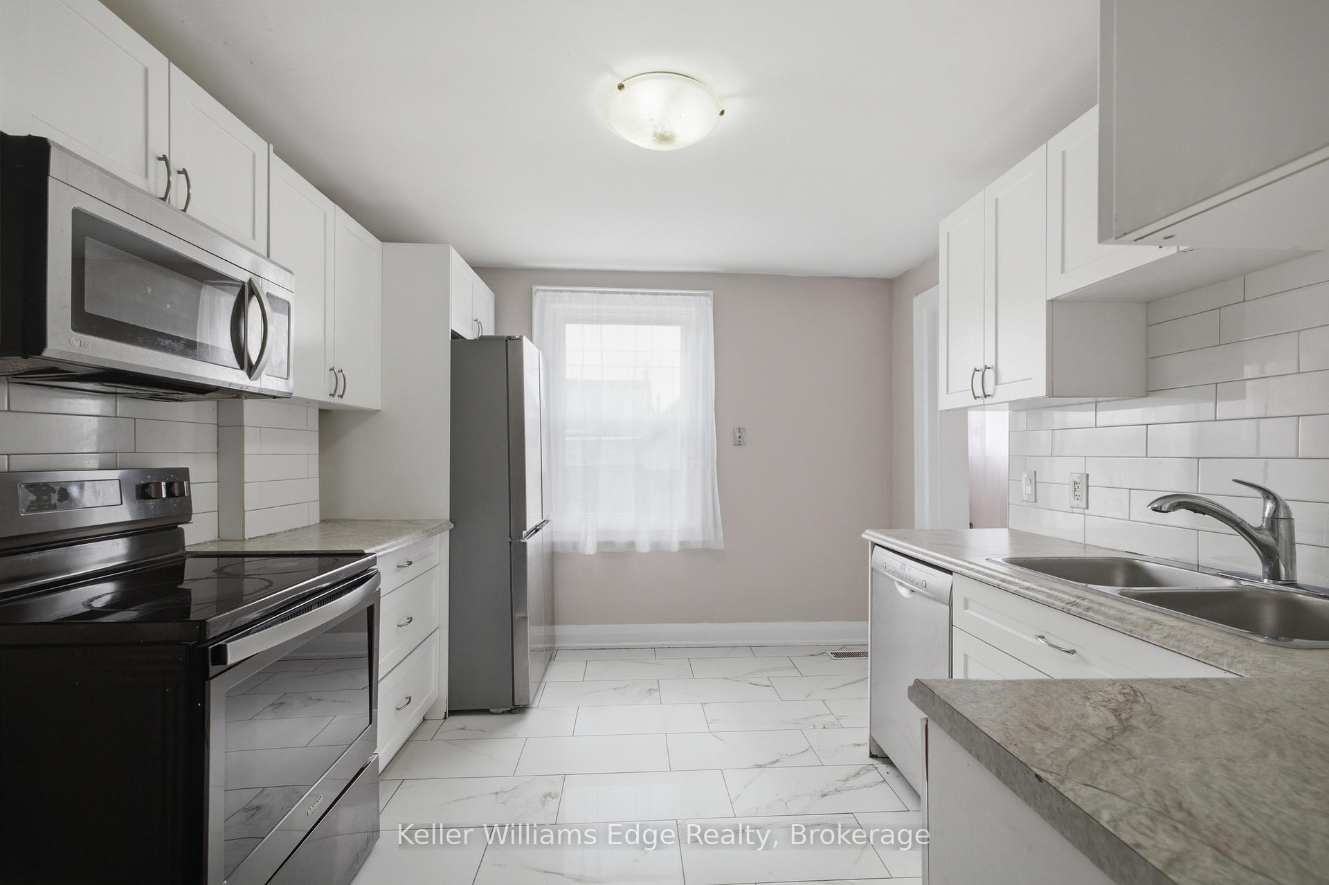 Photo 14 of 104 Rosslyn Avenue N, Hamilton, Crown Point — HOMEH