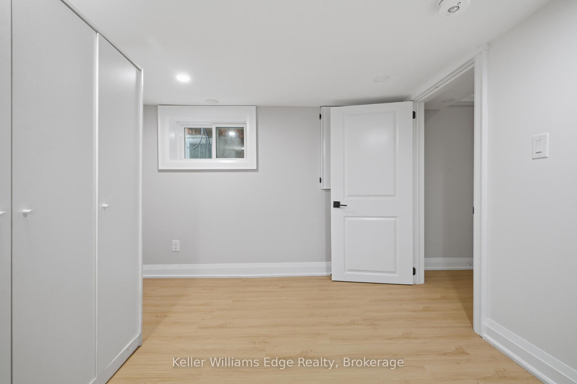 Photo 21 of 104 Rosslyn Avenue N, Hamilton, Crown Point — HOMEH
