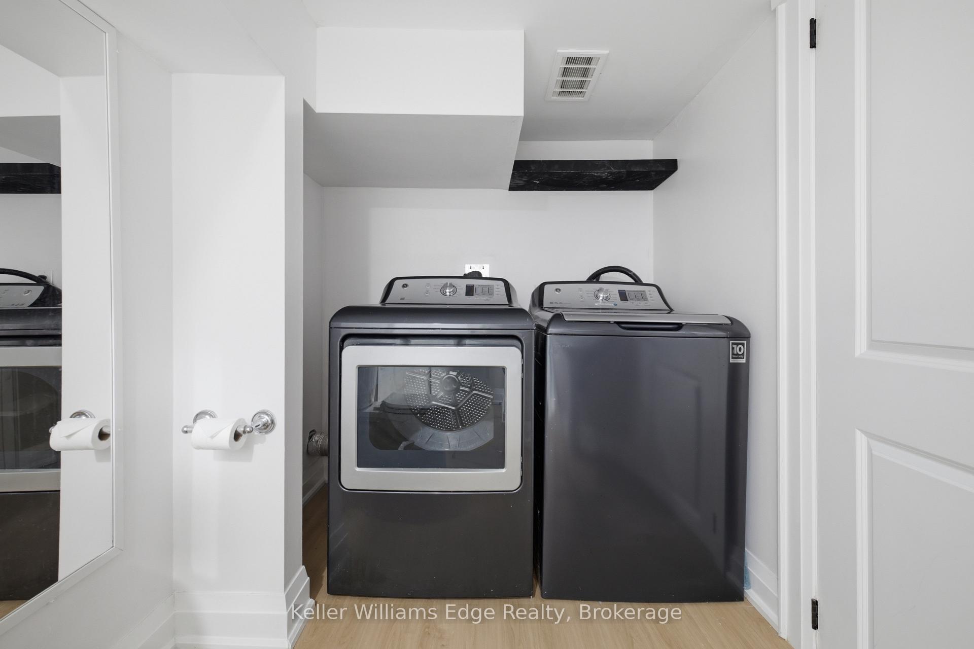 Photo 23 of 104 Rosslyn Avenue N, Hamilton, Crown Point — HOMEH