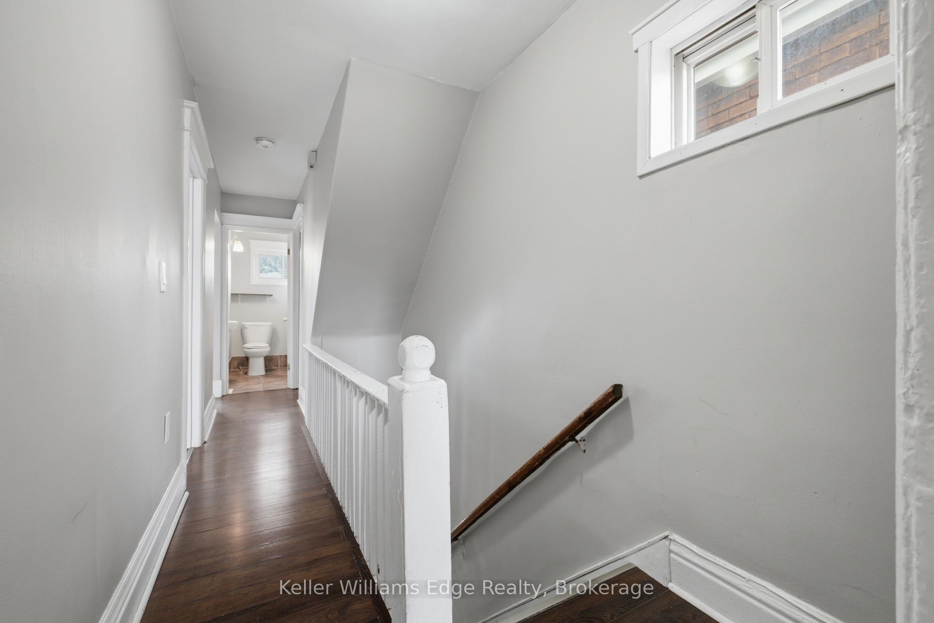 Photo 27 of 104 Rosslyn Avenue N, Hamilton, Crown Point — HOMEH