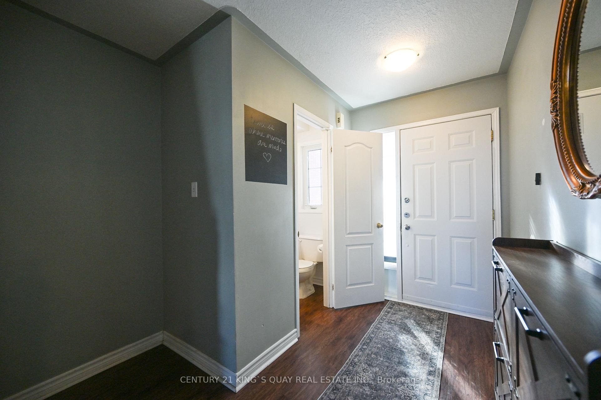 Photo 2 of 50 Crittenden Drive, Georgina, Keswick South — HOMEH