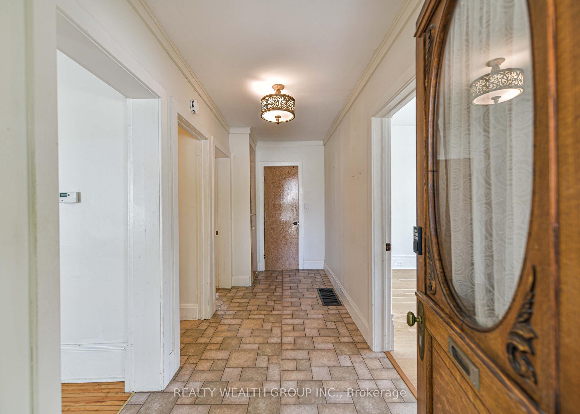Photo 10 of 23 Penetang Street, Orillia — HOMEH