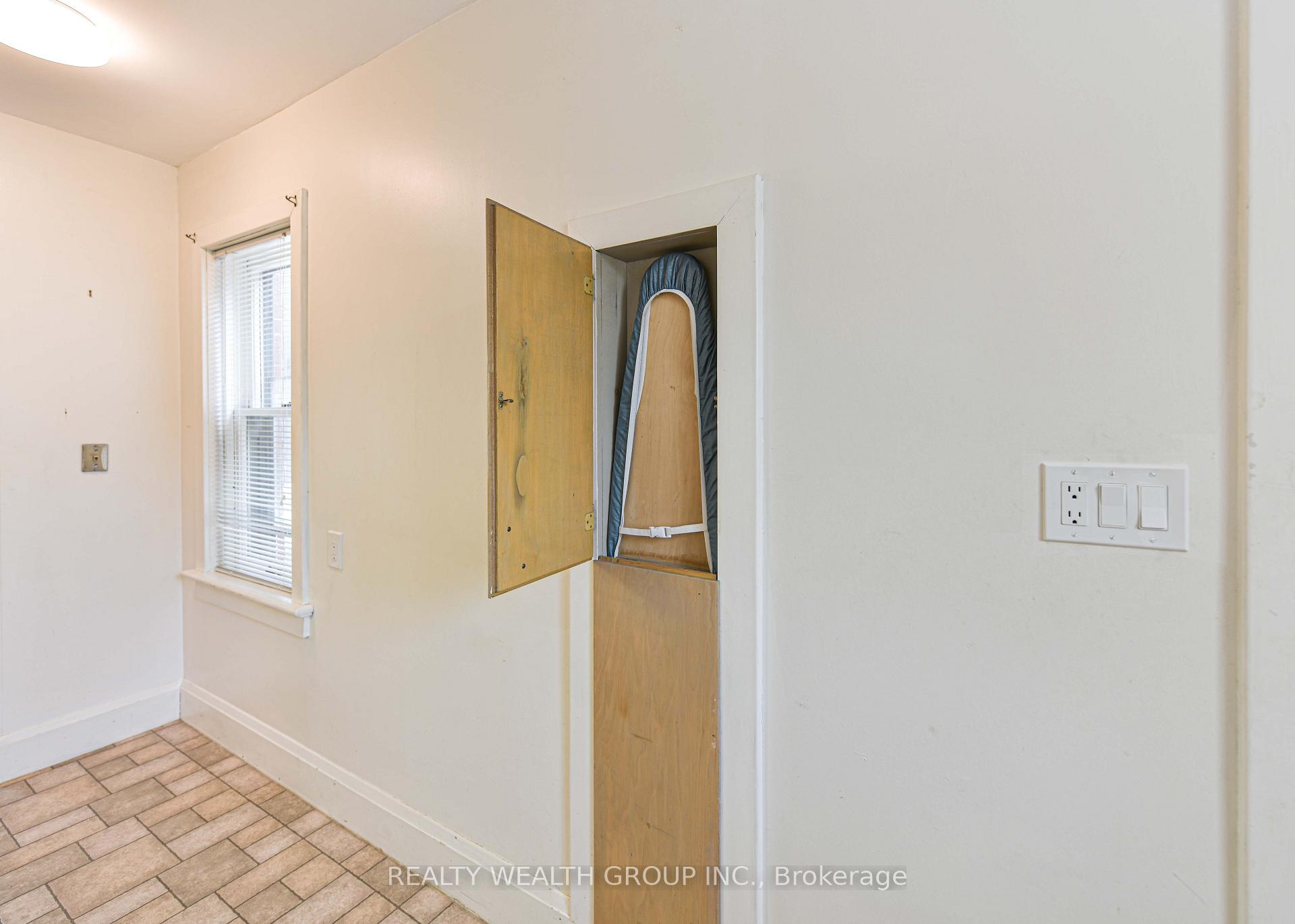 Photo 15 of 23 Penetang Street, Orillia — HOMEH