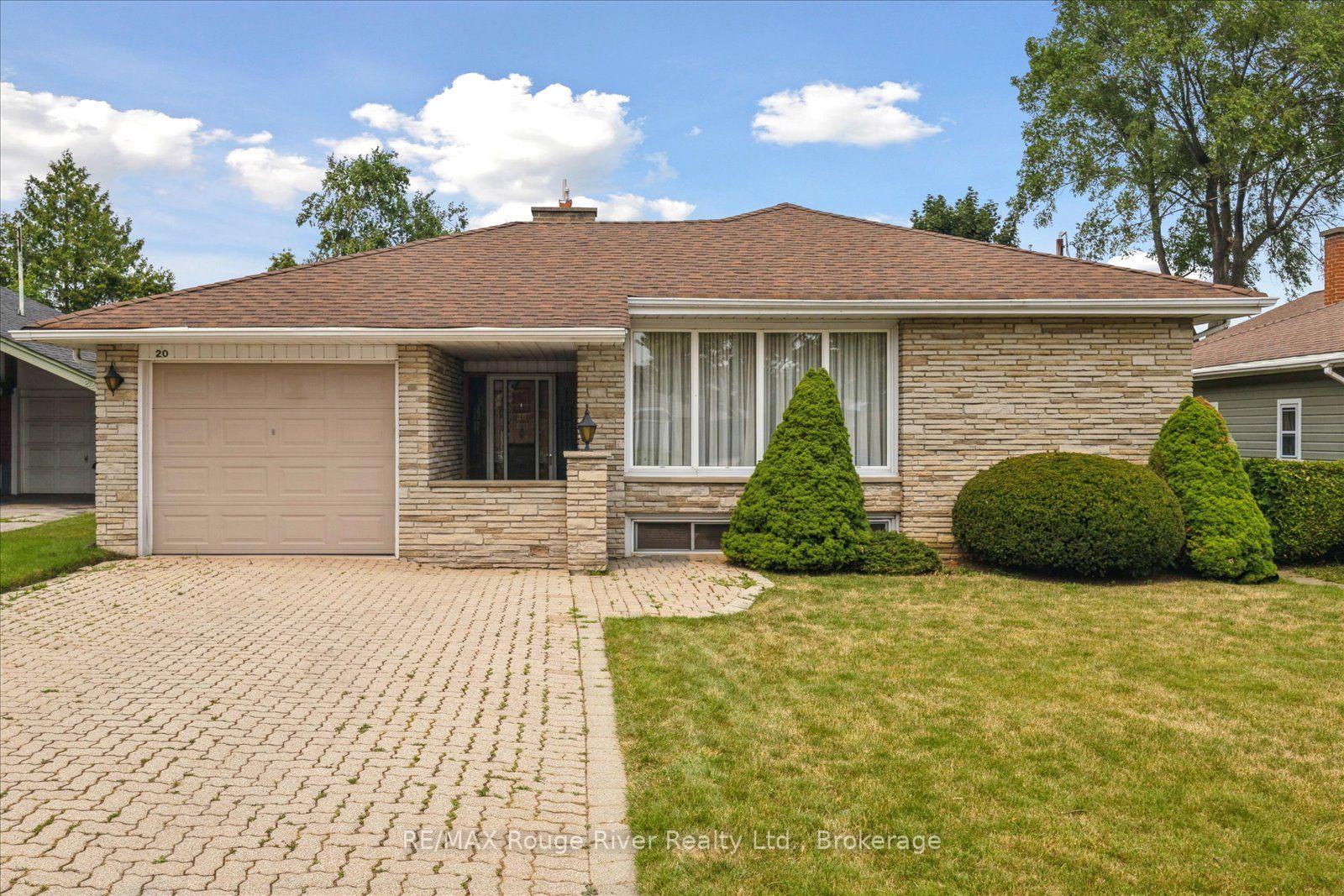 Photo 1 of 20 Tayrow Road, Etobicoke, Rexdale-Kipling — HOMEH