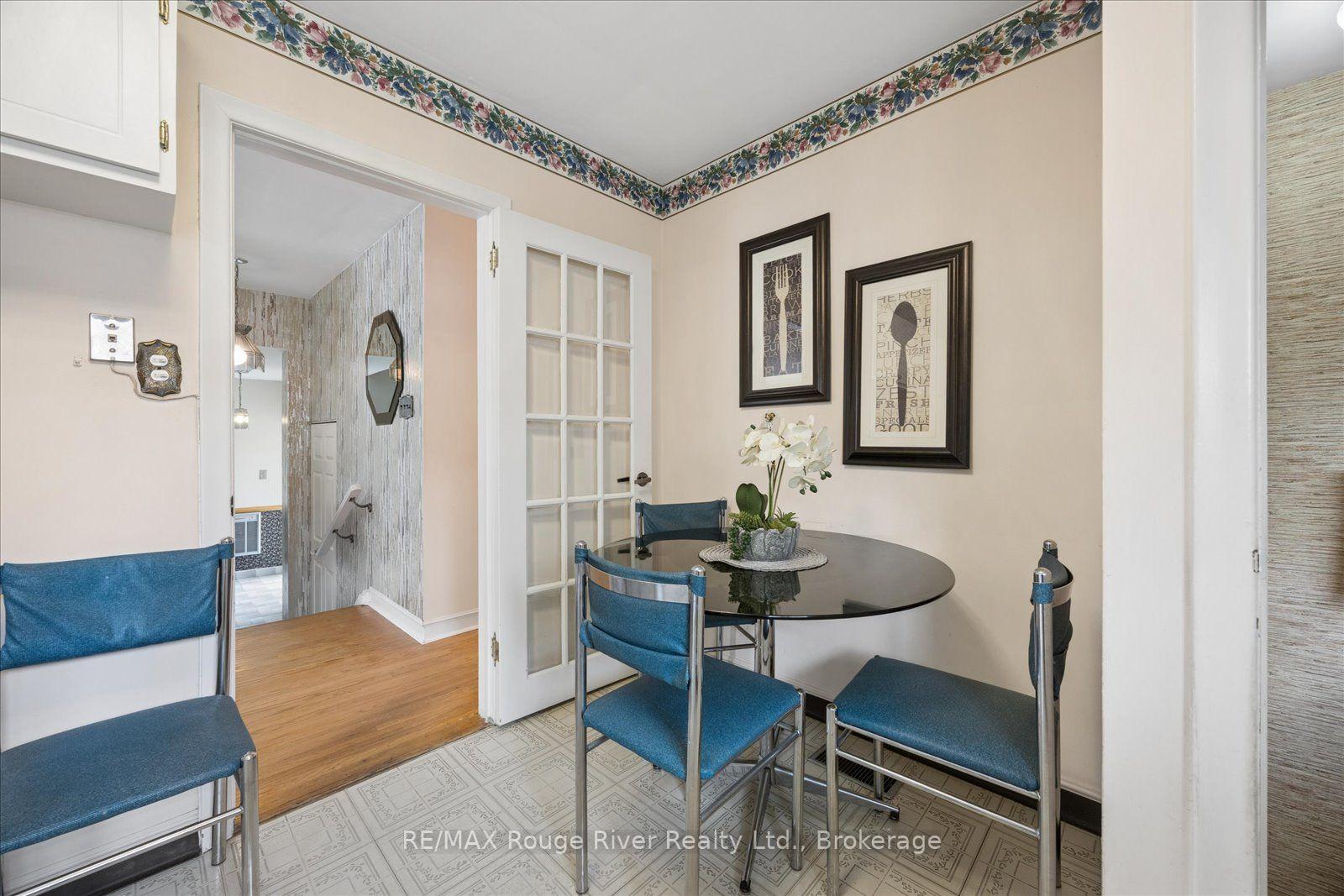 Photo 19 of 20 Tayrow Road, Etobicoke, Rexdale-Kipling — HOMEH