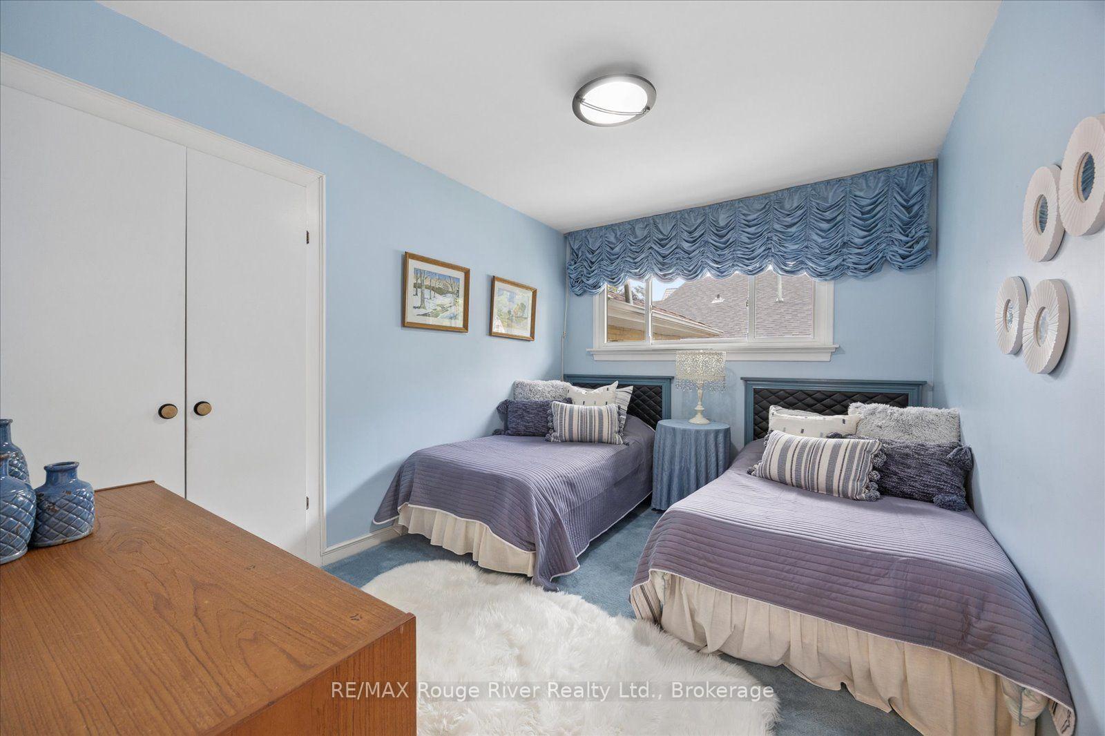 Photo 21 of 20 Tayrow Road, Etobicoke, Rexdale-Kipling — HOMEH