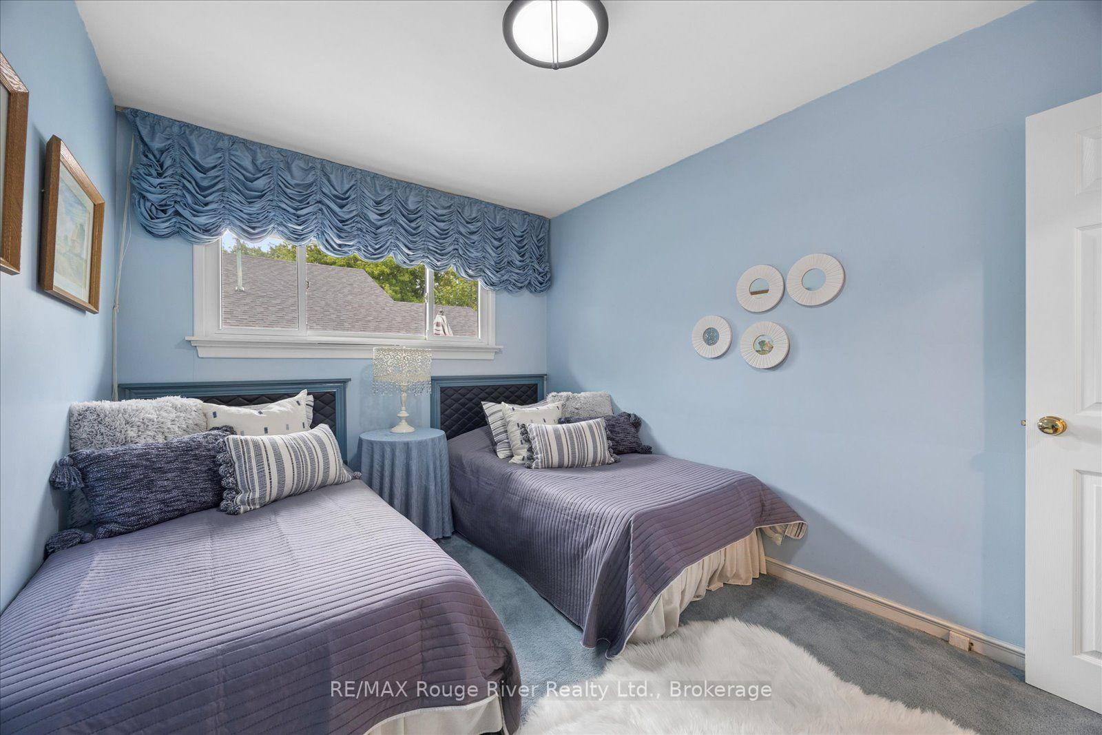 Photo 23 of 20 Tayrow Road, Etobicoke, Rexdale-Kipling — HOMEH