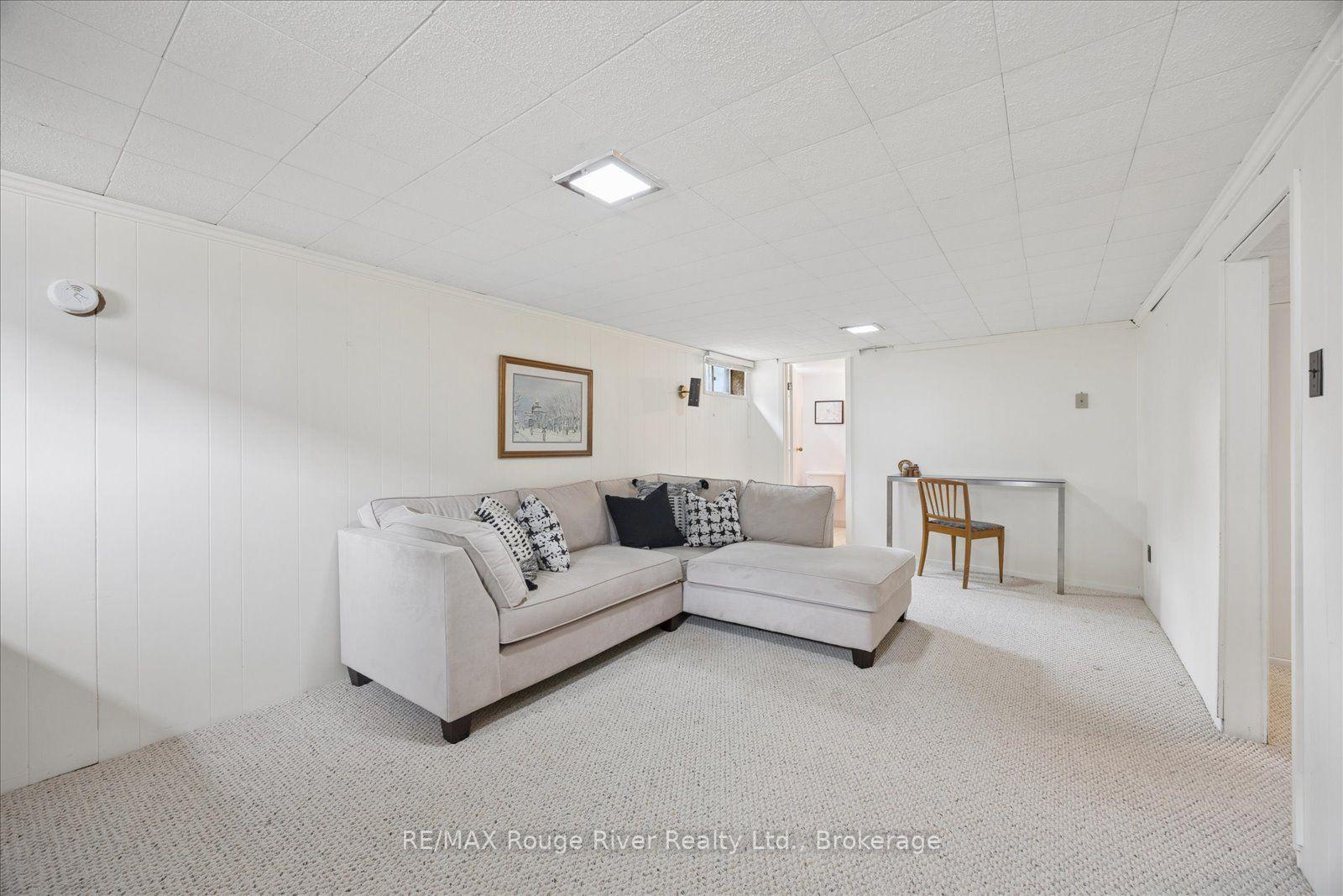 Photo 30 of 20 Tayrow Road, Etobicoke, Rexdale-Kipling — HOMEH