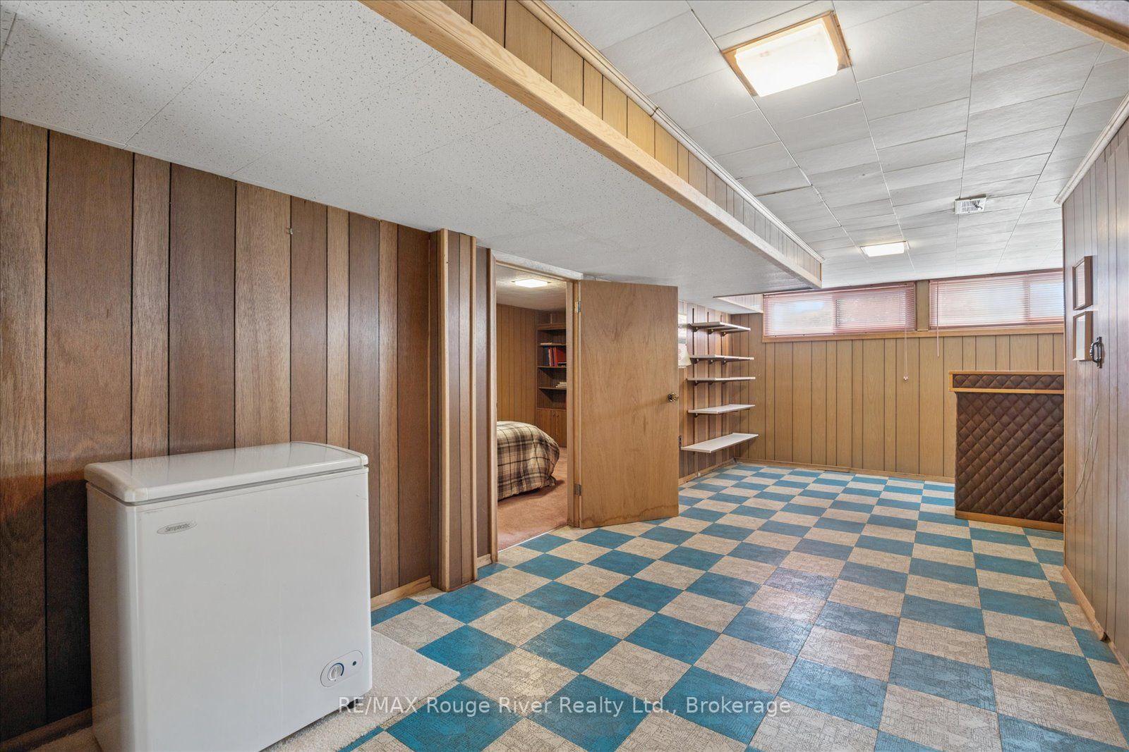 Photo 33 of 20 Tayrow Road, Etobicoke, Rexdale-Kipling — HOMEH