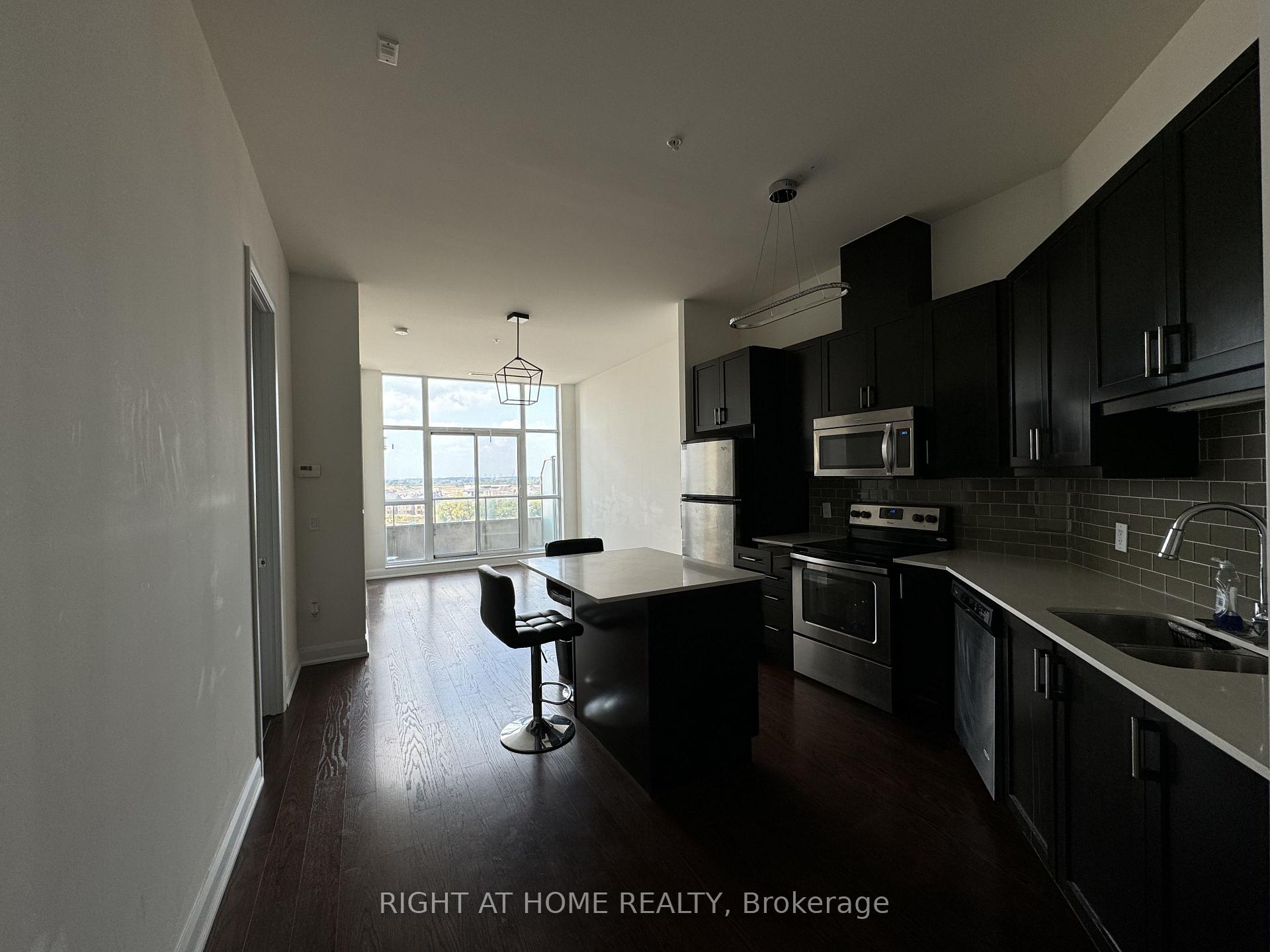 Photo 3 of Unit 720, 2480 Prince Michael Drive, Oakville, Joshua Creek — HOMEH