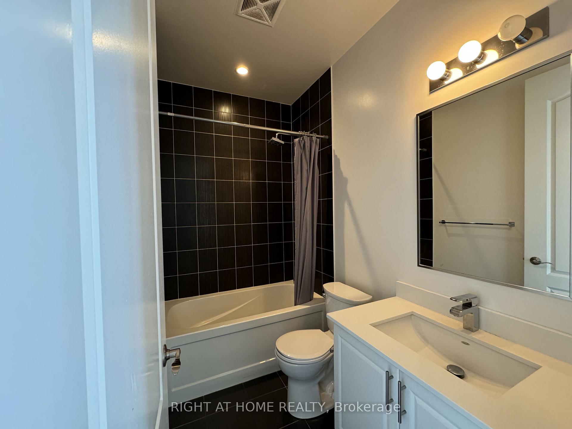 Photo 8 of Unit 720, 2480 Prince Michael Drive, Oakville, Joshua Creek — HOMEH