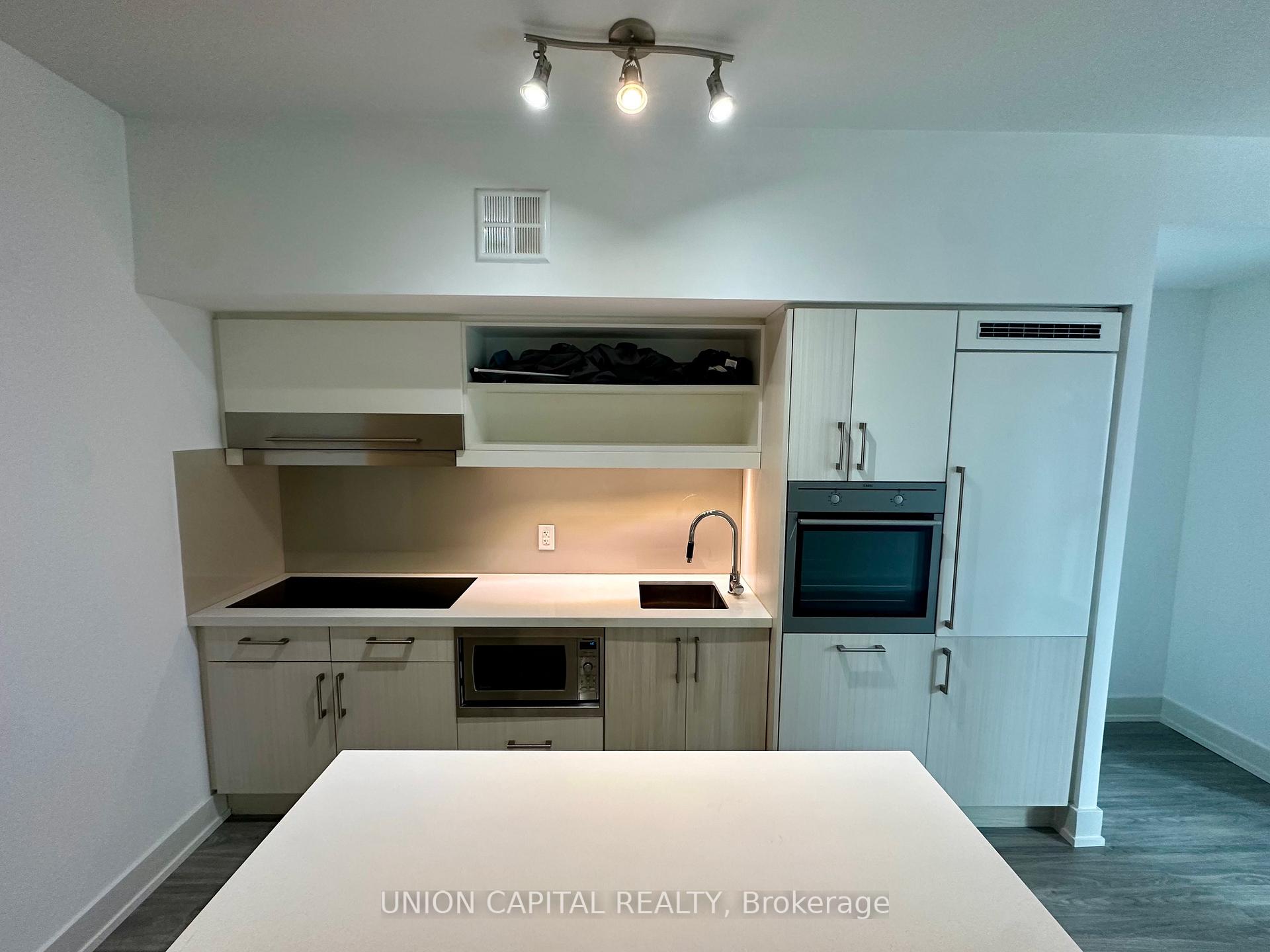 Photo 2 of Unit 501, 39 Sherbourne Street, Toronto, Moss Park — HOMEH