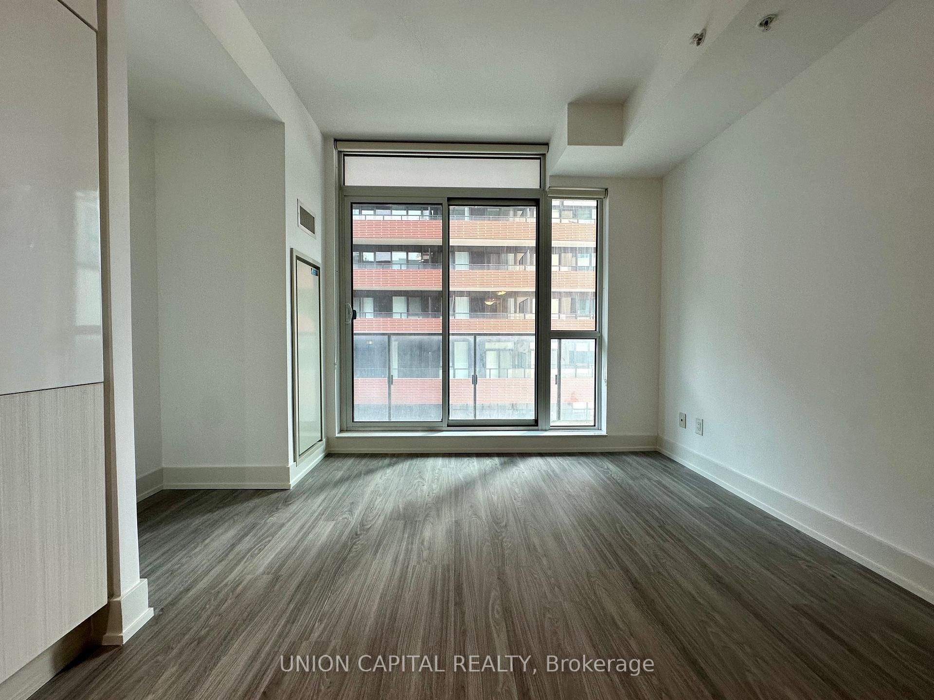 Photo 3 of Unit 501, 39 Sherbourne Street, Toronto, Moss Park — HOMEH