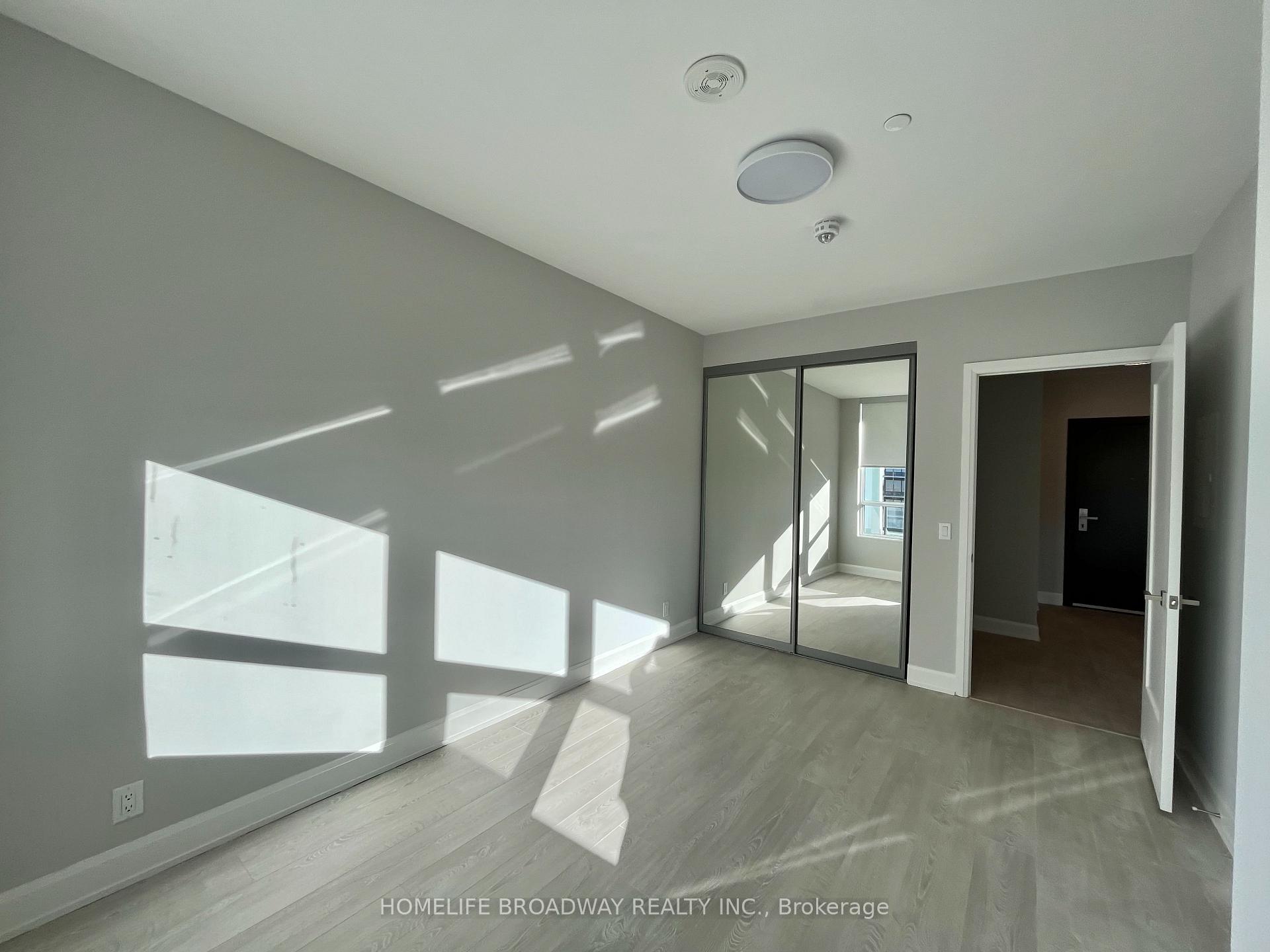 Photo 6 of Unit 1002, 38 Water Walk Drive, Markham, Unionville — HOMEH