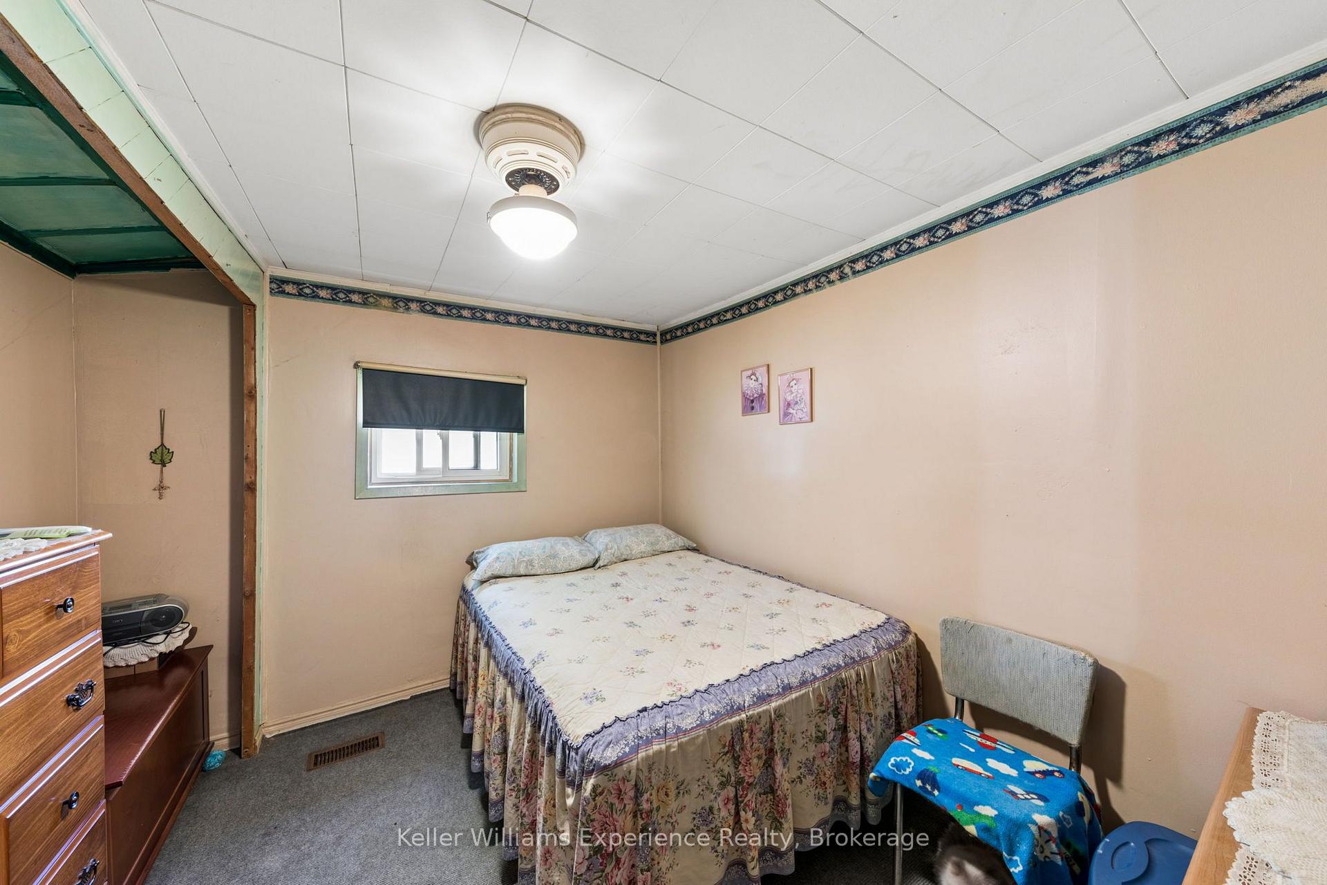 Photo 9 of 28 Harriet Street, Penetanguishene — HOMEH