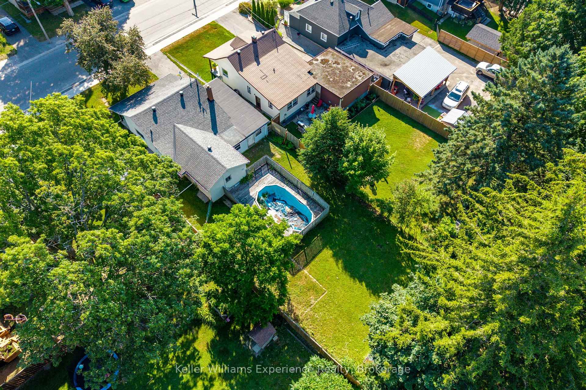 Photo 16 of 28 Harriet Street, Penetanguishene — HOMEH