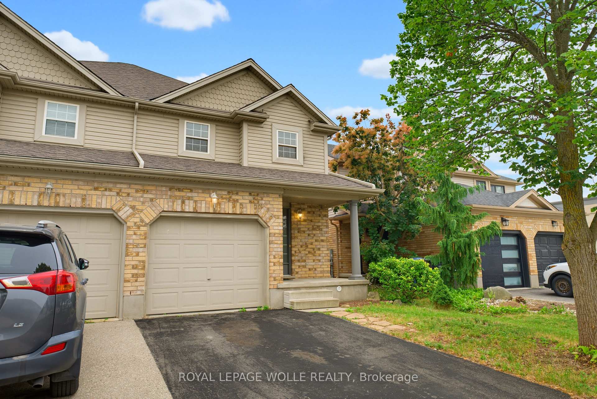 Photo 5 of 5 Eugene Drive, Guelph, Pineridge/Westminster Woods — HOMEH