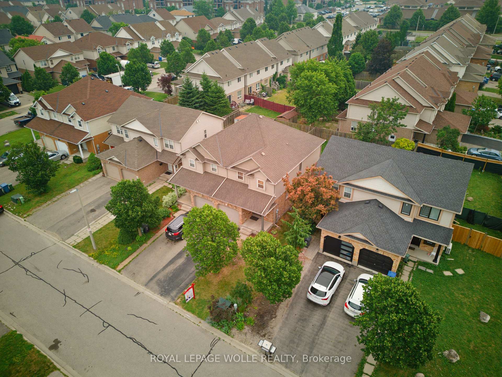 Photo 46 of 5 Eugene Drive, Guelph, Pineridge/Westminster Woods — HOMEH