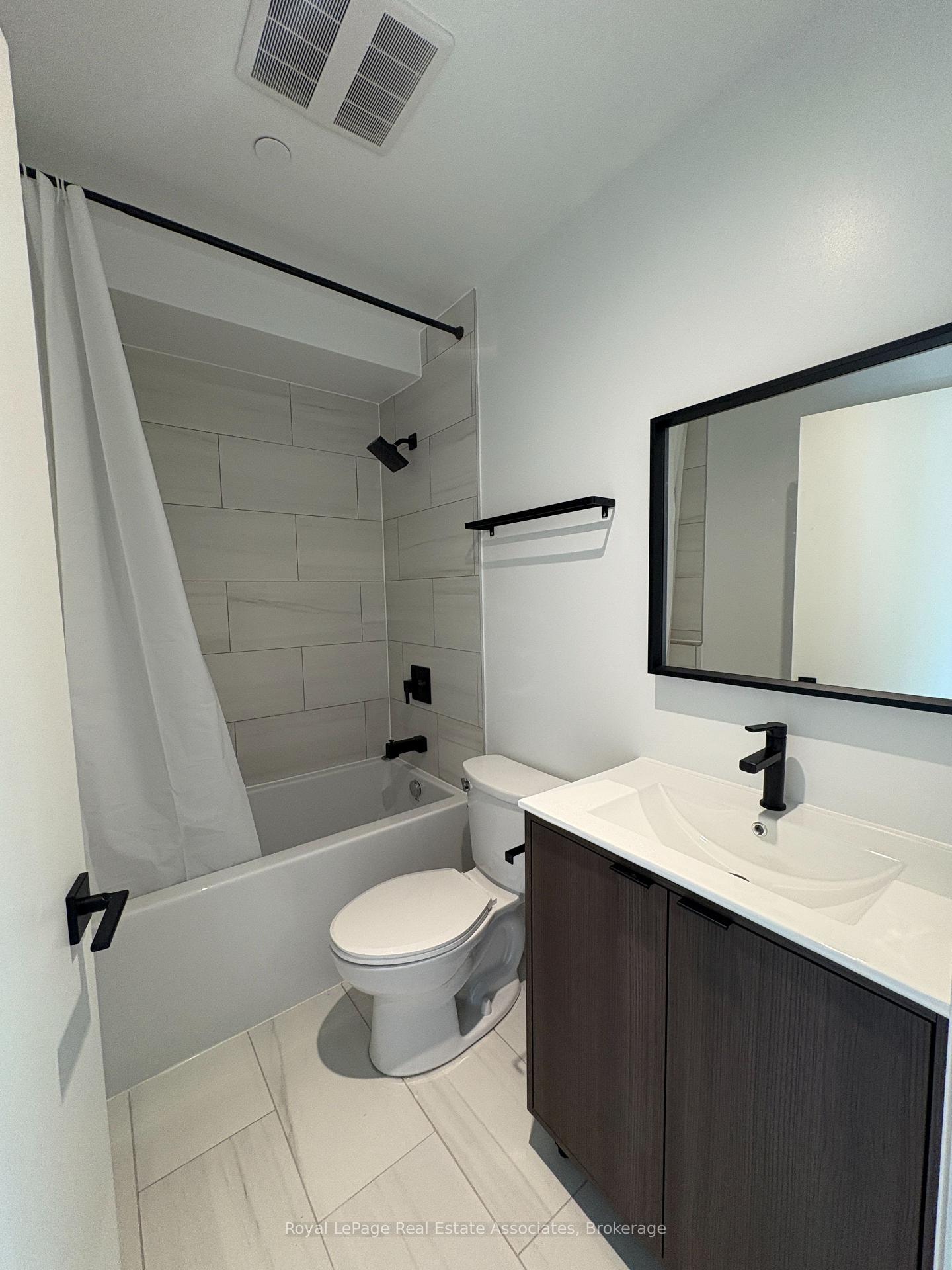Photo 36 of Unit 402, 1000 Bathurst Street, Toronto, The Annex — HOMEH