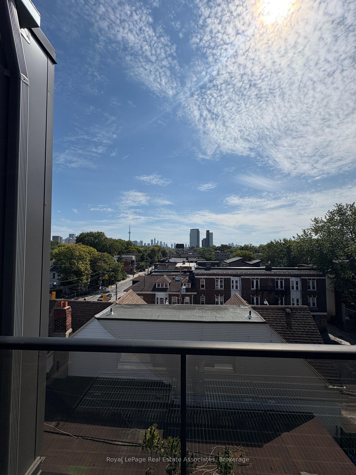 Photo 41 of Unit 402, 1000 Bathurst Street, Toronto, The Annex — HOMEH