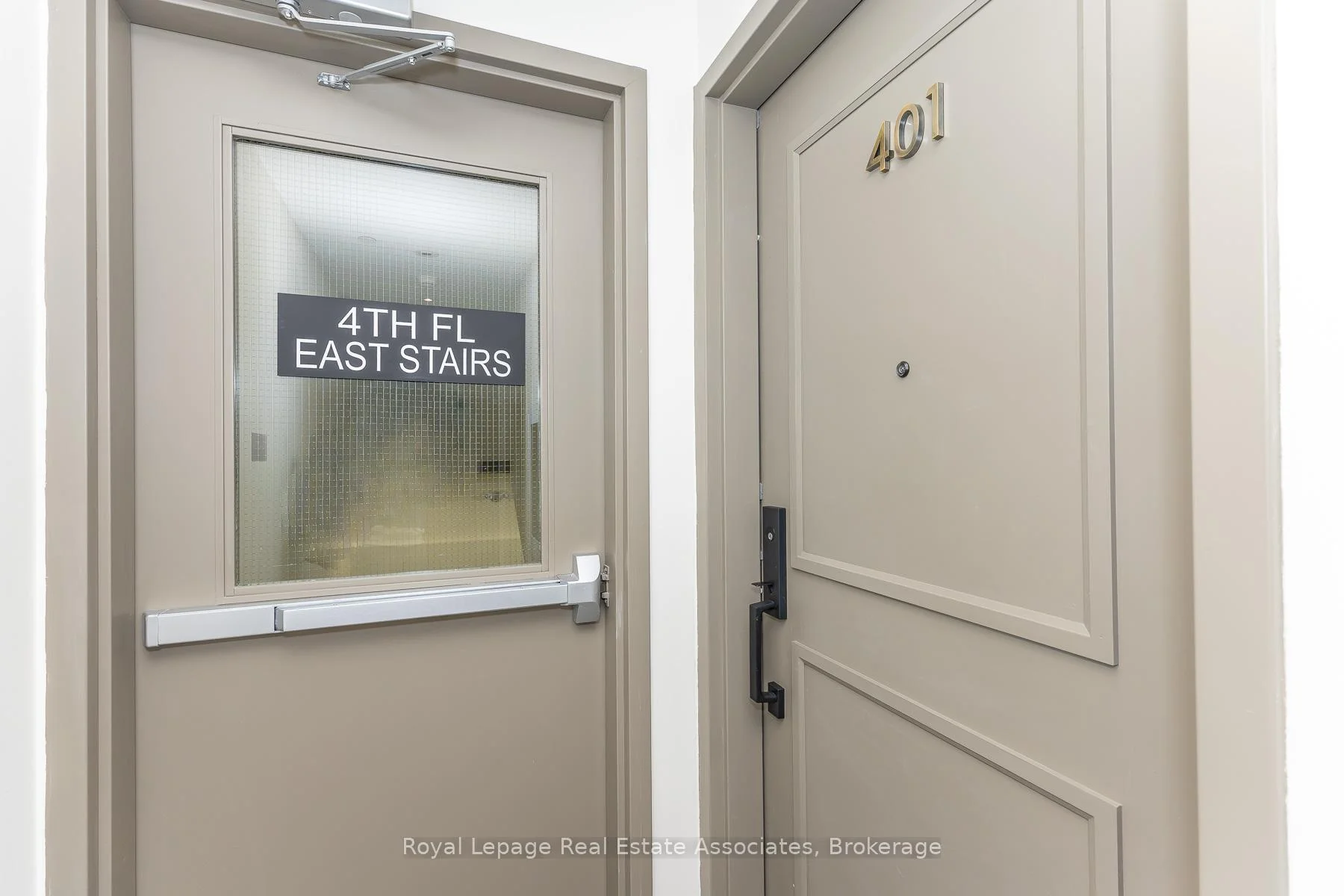 Photo 5 of Unit 402, 1000 Bathurst Street, Toronto, The Annex — HOMEH