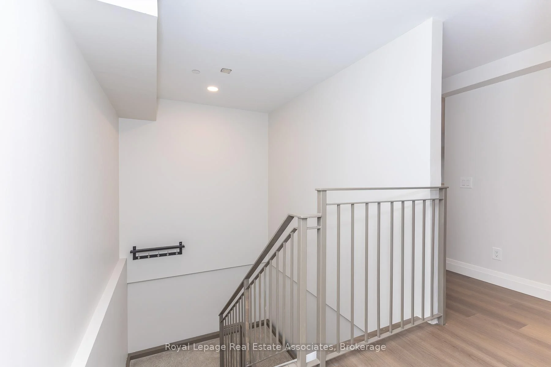 Photo 21 of Unit 402, 1000 Bathurst Street, Toronto, The Annex — HOMEH
