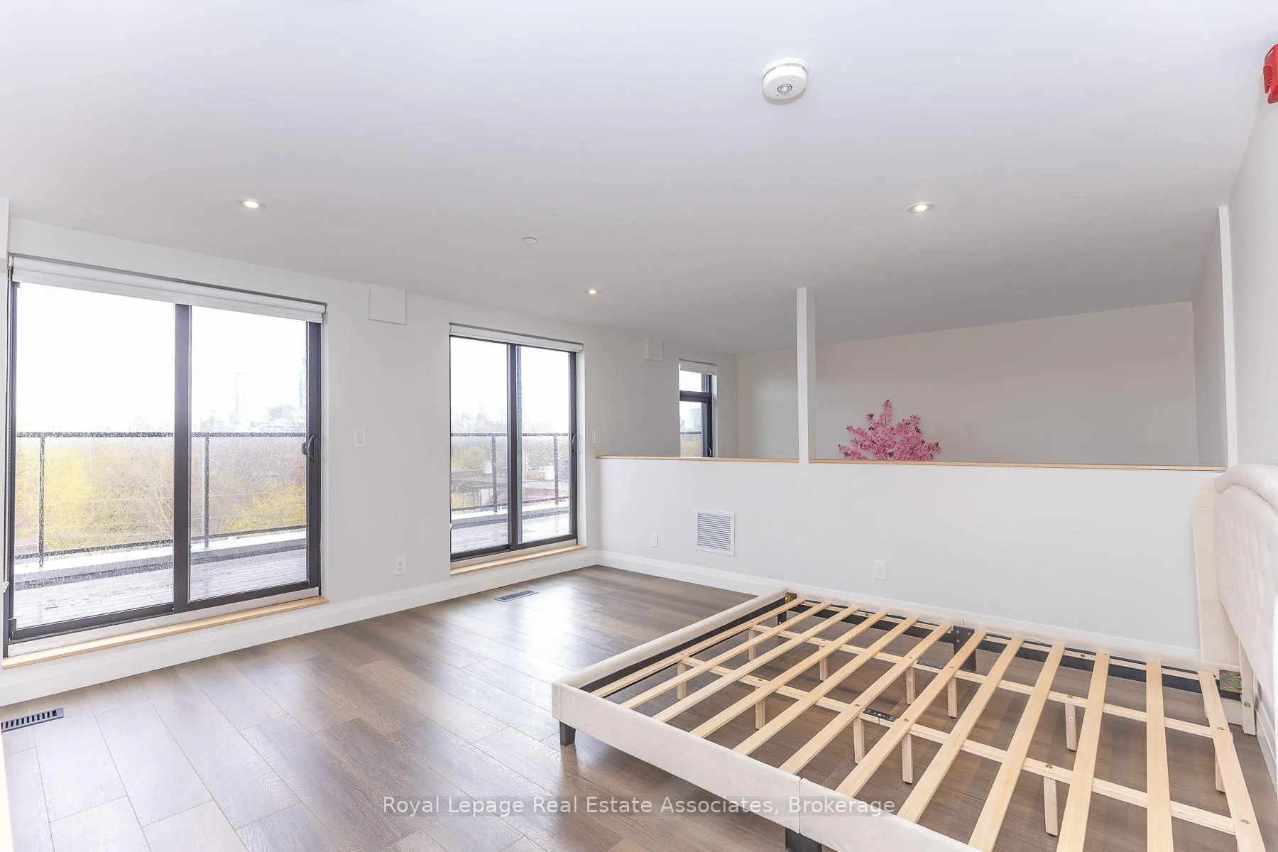 Photo 28 of Unit 402, 1000 Bathurst Street, Toronto, The Annex — HOMEH
