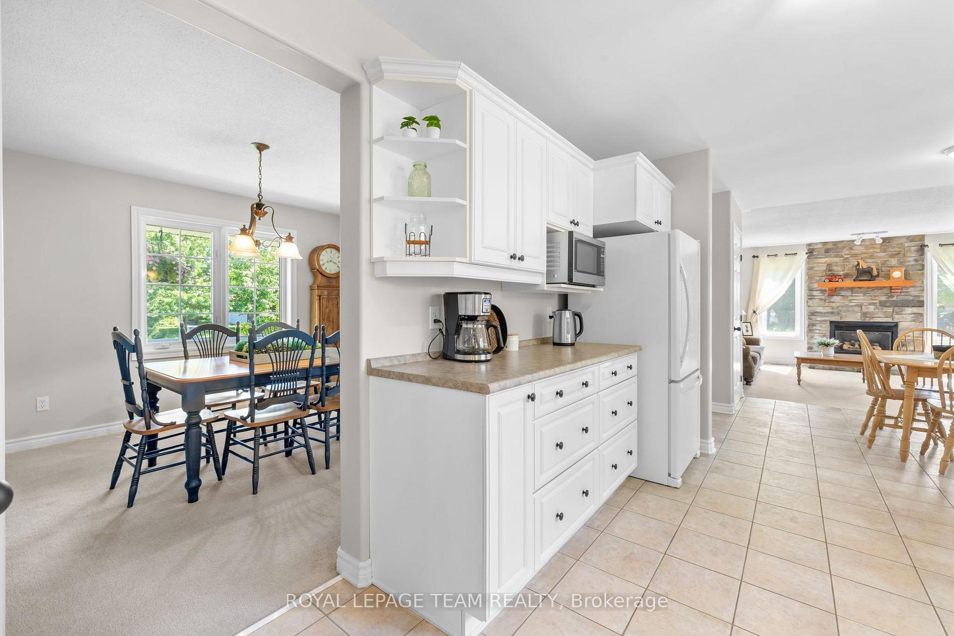 Photo 16 of 6503 Harvest Grove Drive, Ottawa, Greely — HOMEH