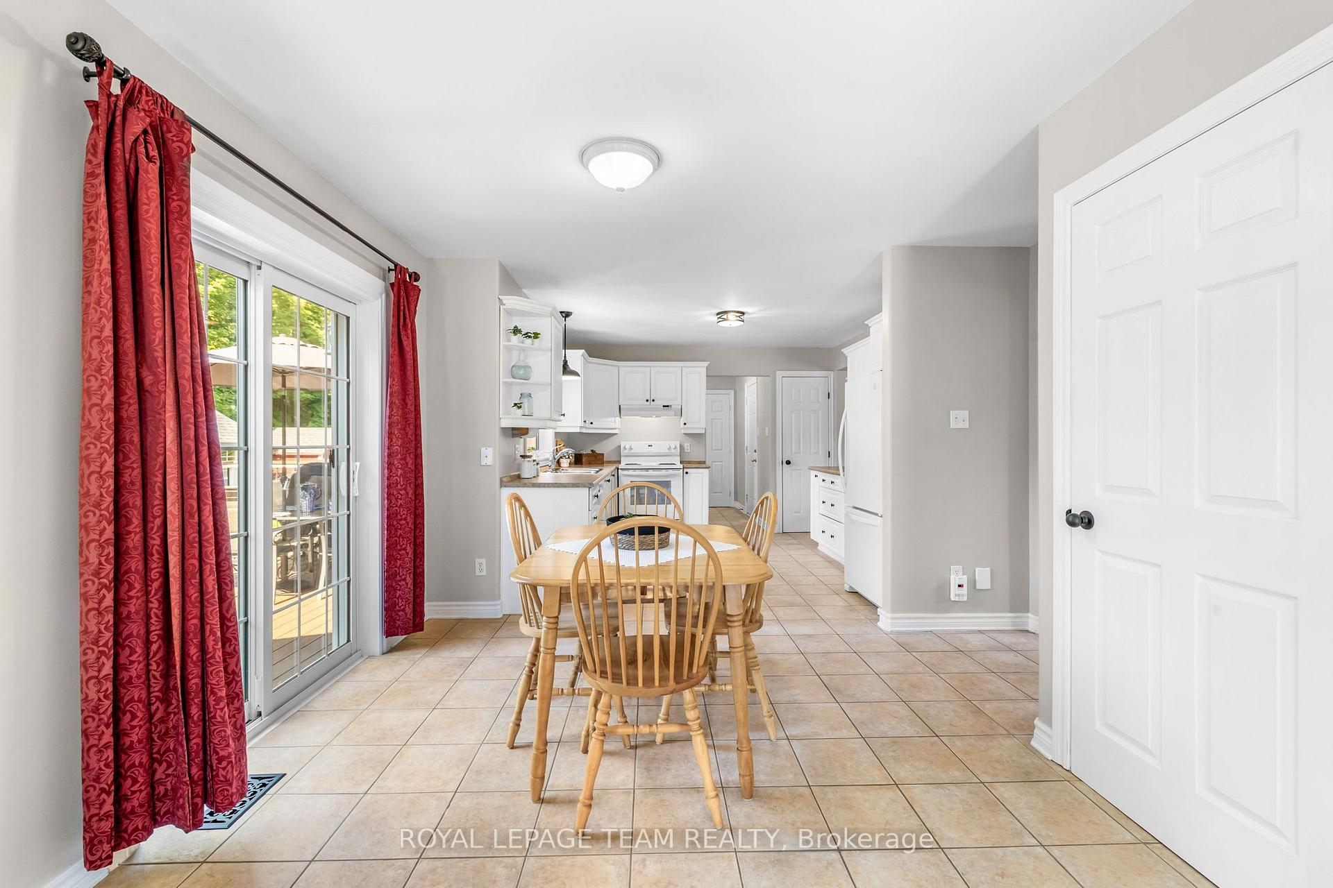 Photo 22 of 6503 Harvest Grove Drive, Ottawa, Greely — HOMEH
