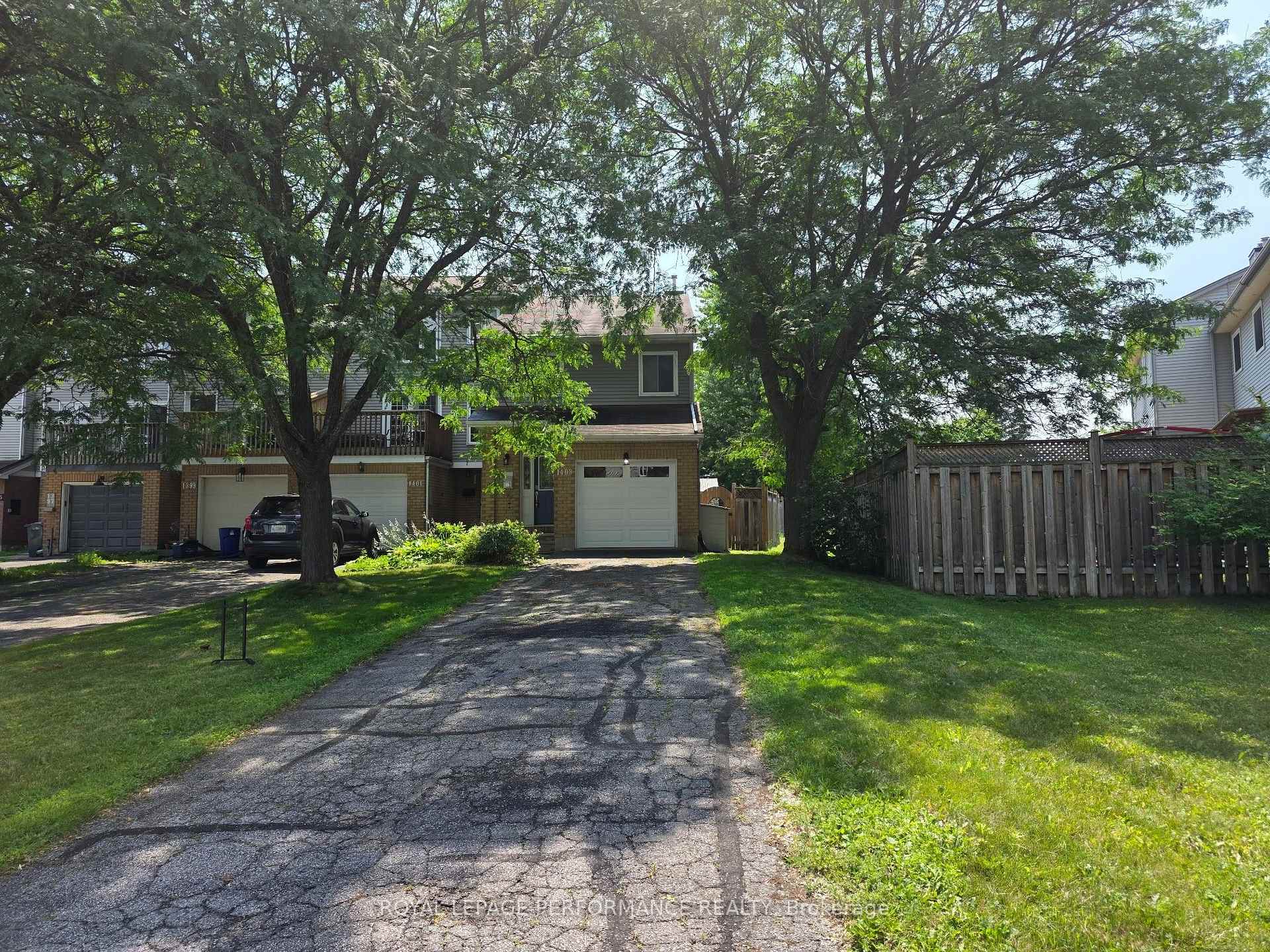 Photo 2 of 1403 Beaucourt Place, Ottawa, Fallingbrook/Ridgemount — HOMEH