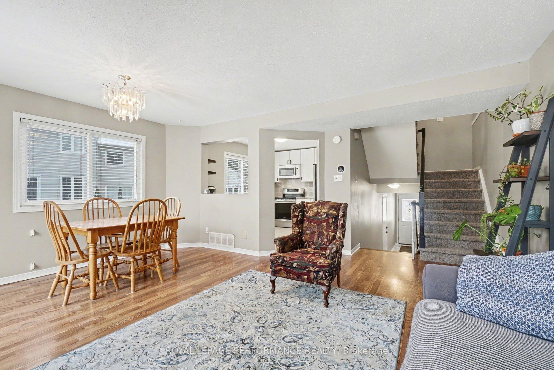 Photo 3 of 1403 Beaucourt Place, Ottawa, Fallingbrook/Ridgemount — HOMEH