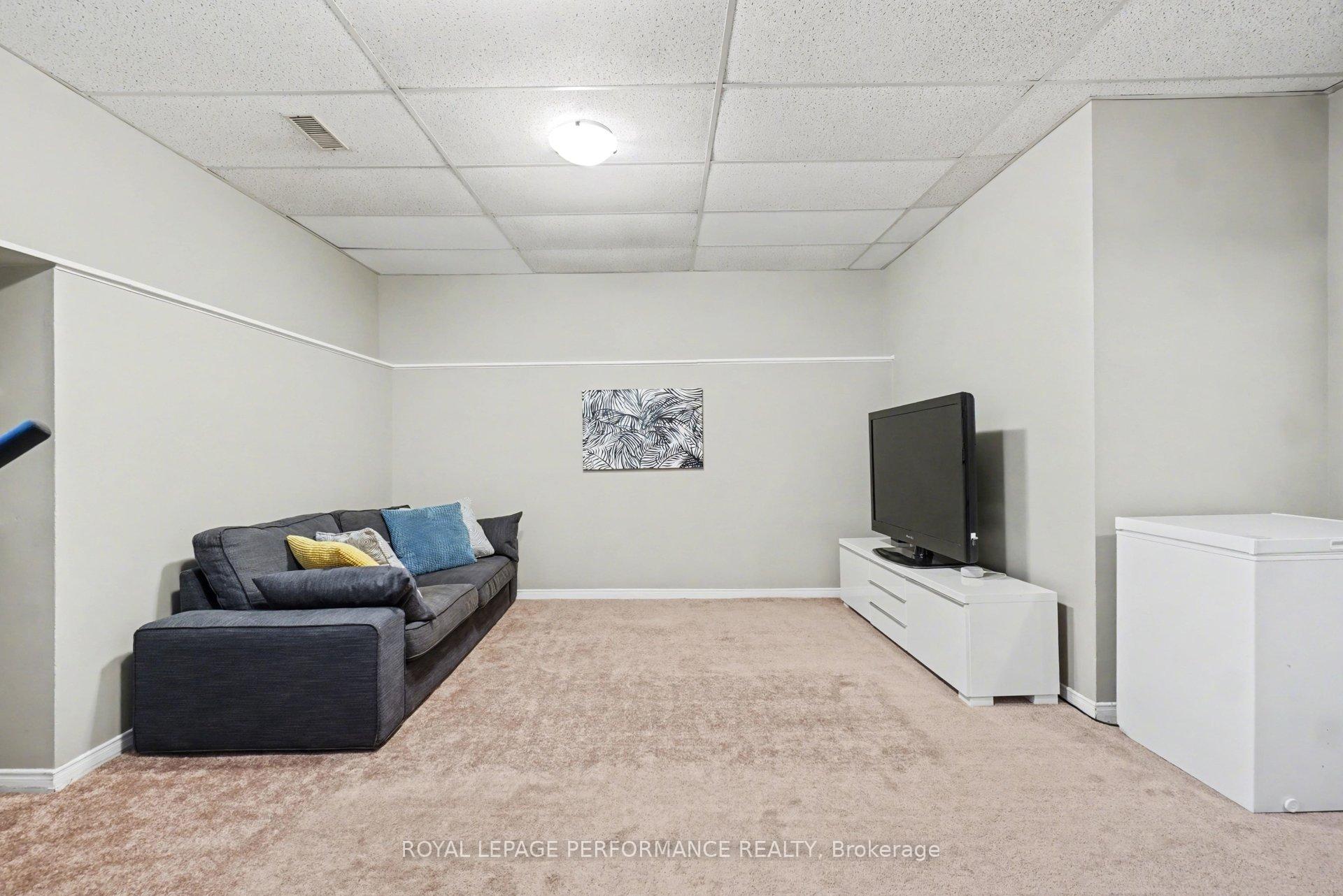Photo 18 of 1403 Beaucourt Place, Ottawa, Fallingbrook/Ridgemount — HOMEH
