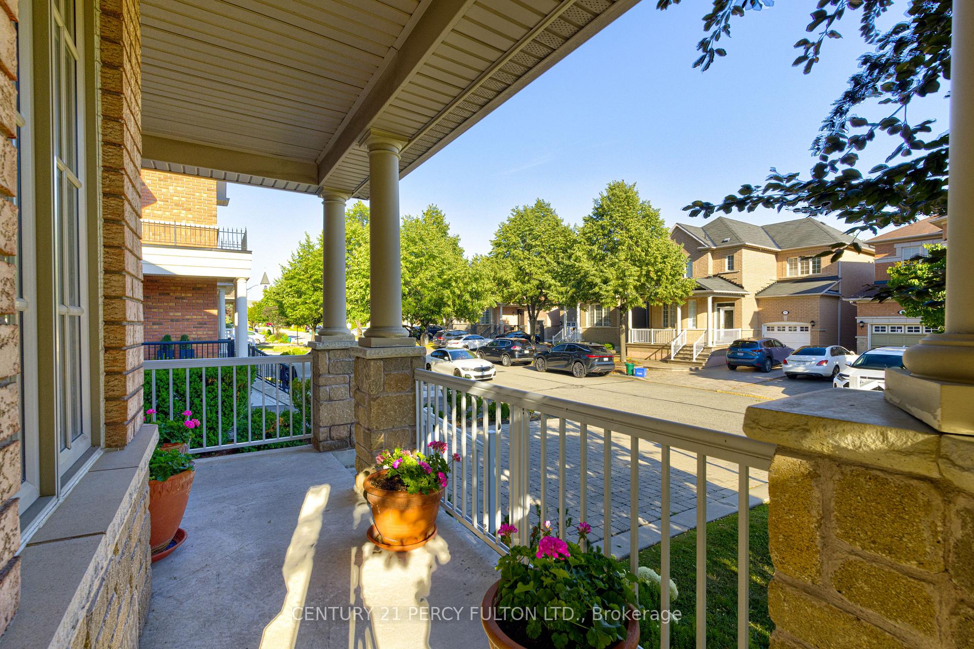 Photo 3 of 80 Saint James Avenue, Vaughan, Vellore Village — HOMEH
