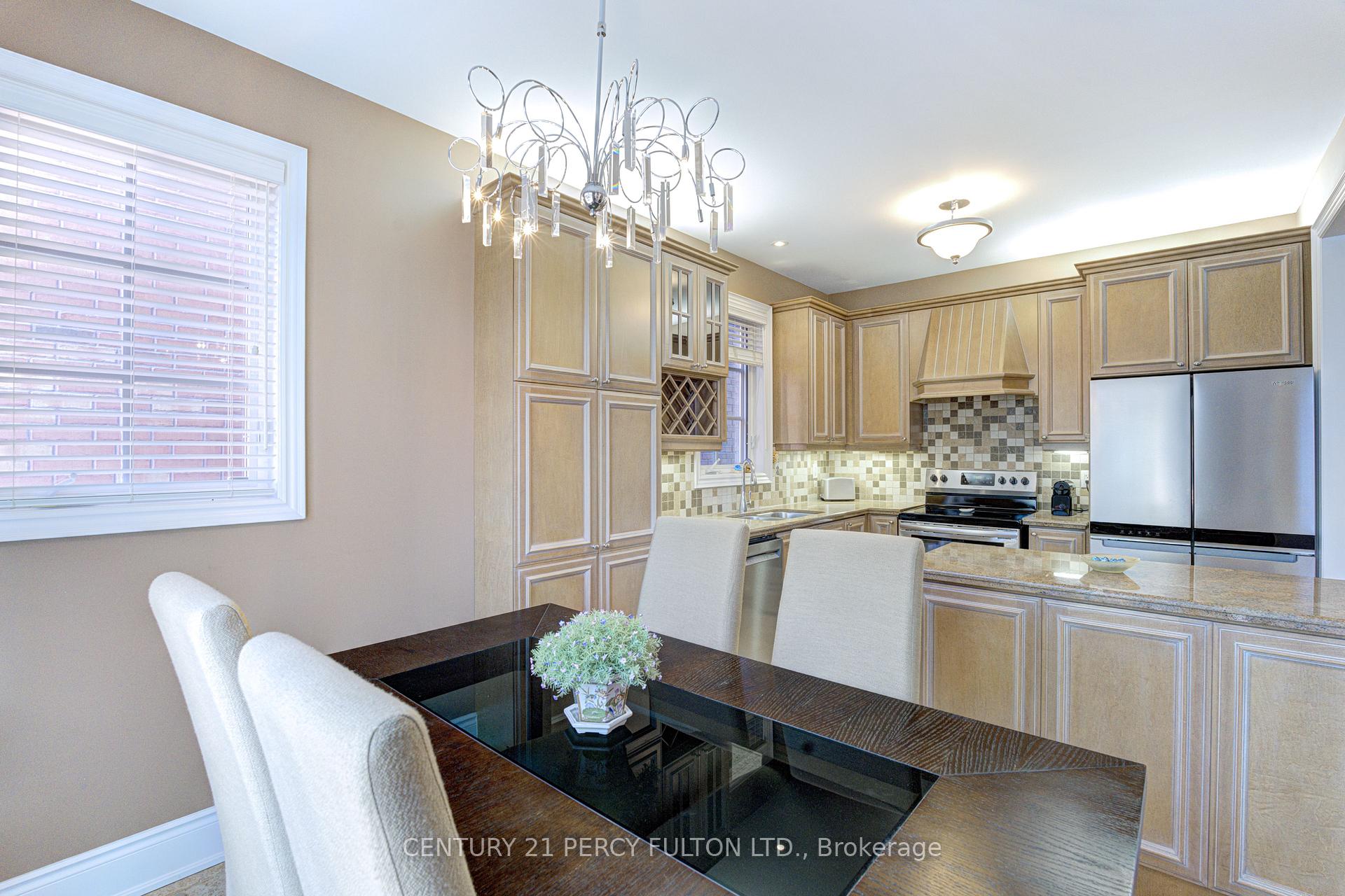 Photo 15 of 80 Saint James Avenue, Vaughan, Vellore Village — HOMEH