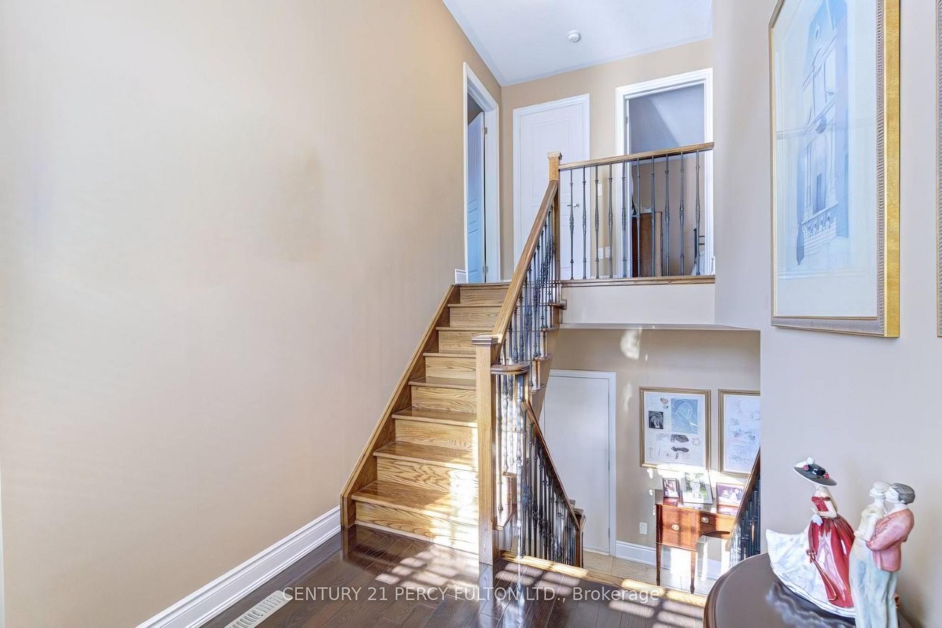 Photo 20 of 80 Saint James Avenue, Vaughan, Vellore Village — HOMEH