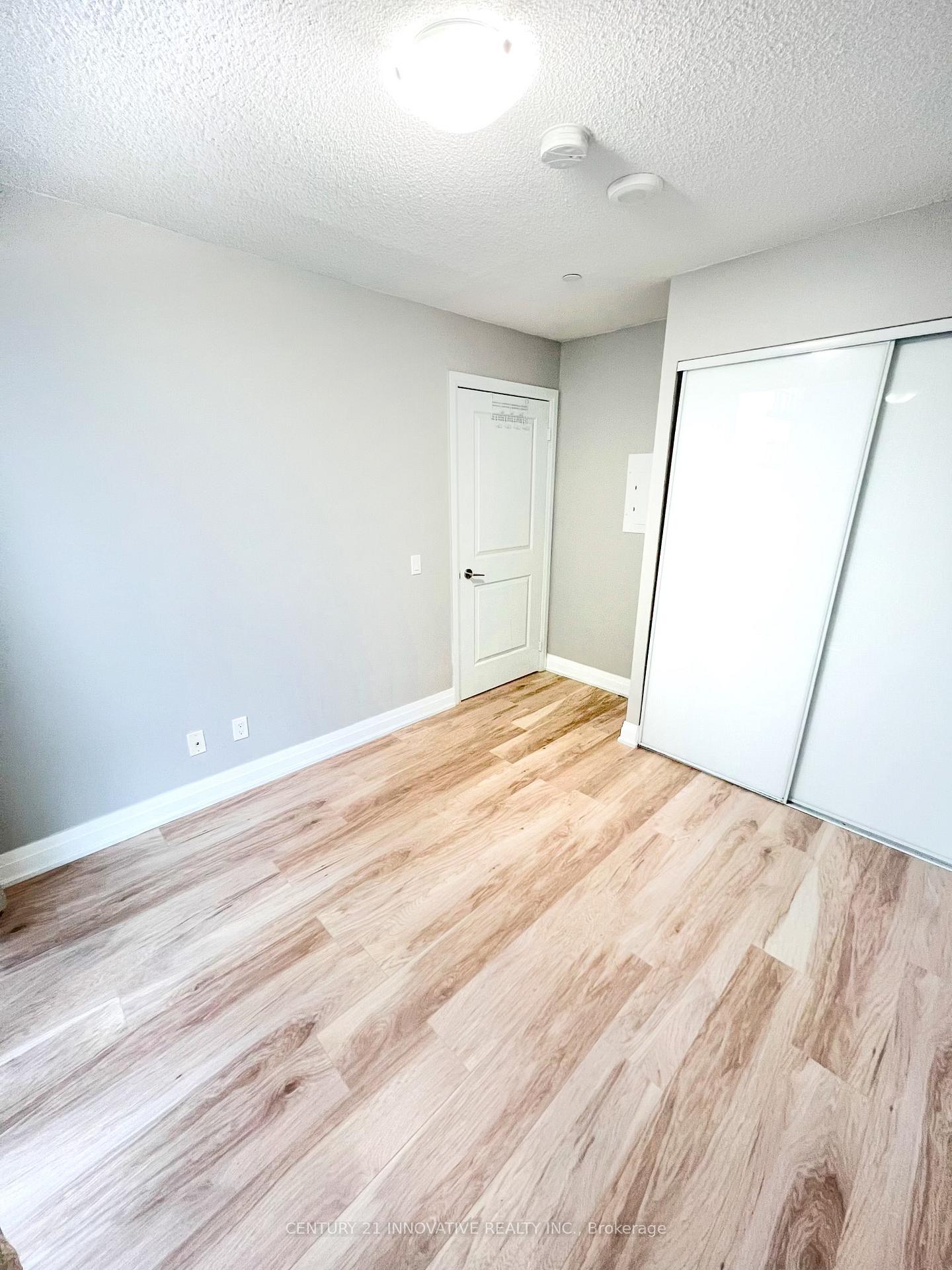 Photo 11 of Unit 1602, 30 Meadowglen Place, Scarborough, Woburn — HOMEH