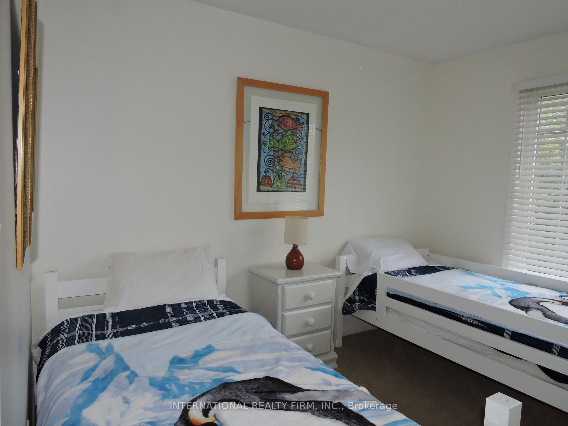 Photo 7 of 2453 Baintree Crescent, Oakville, Westmount — HOMEH