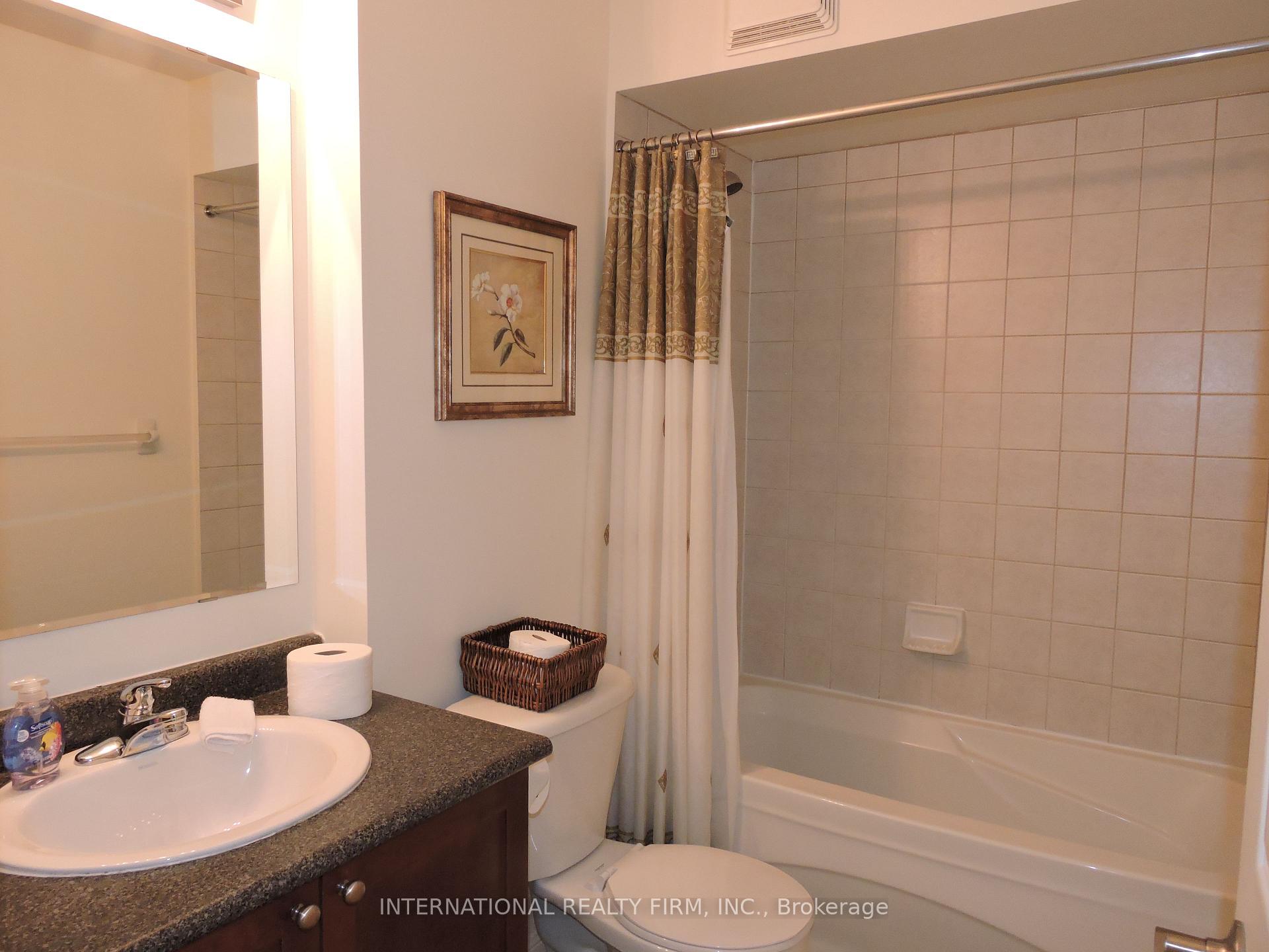 Photo 8 of 2453 Baintree Crescent, Oakville, Westmount — HOMEH