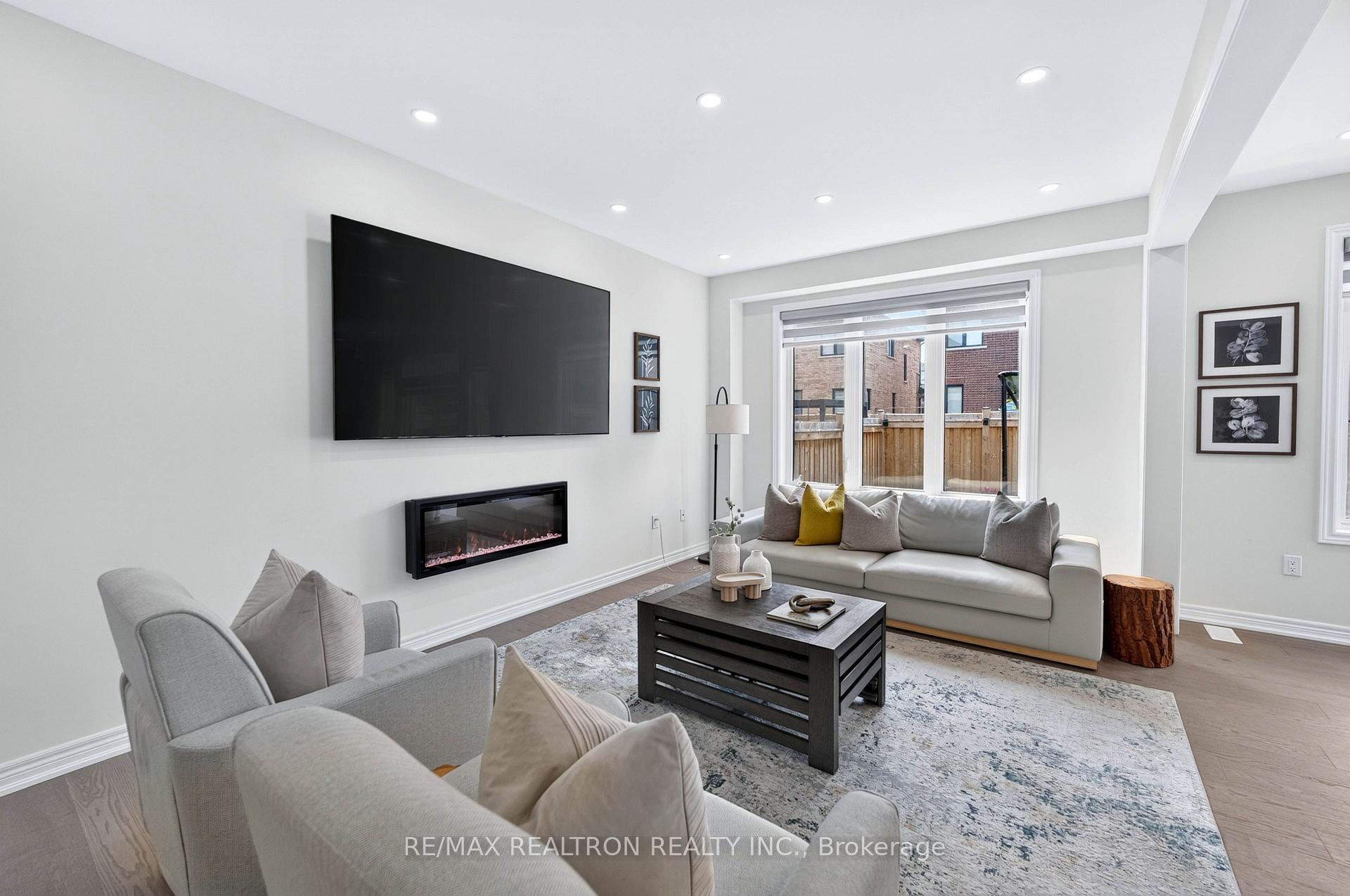 Photo 5 of 117 Micklefield Avenue, Whitby, Rural Whitby — HOMEH