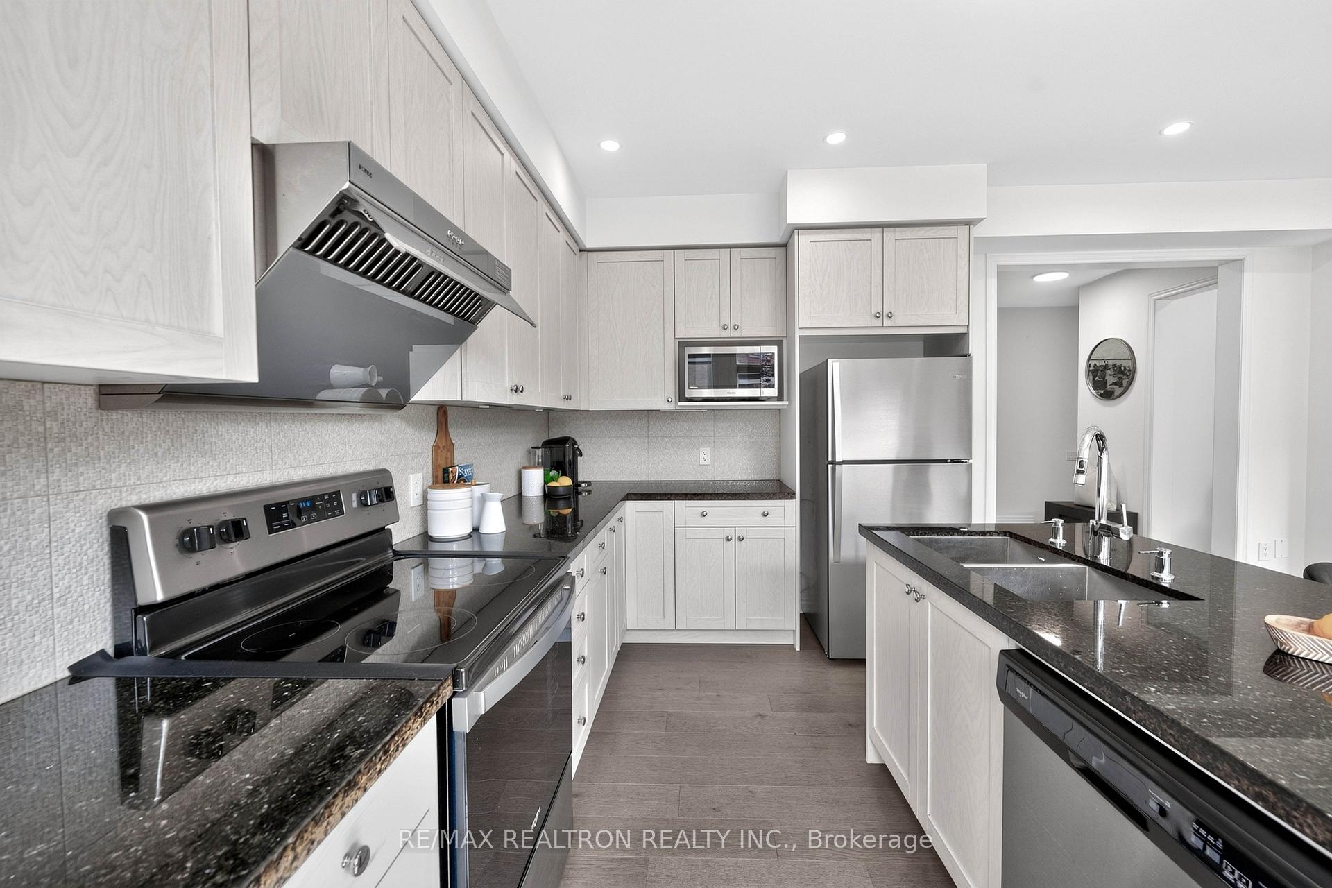 Photo 10 of 117 Micklefield Avenue, Whitby, Rural Whitby — HOMEH