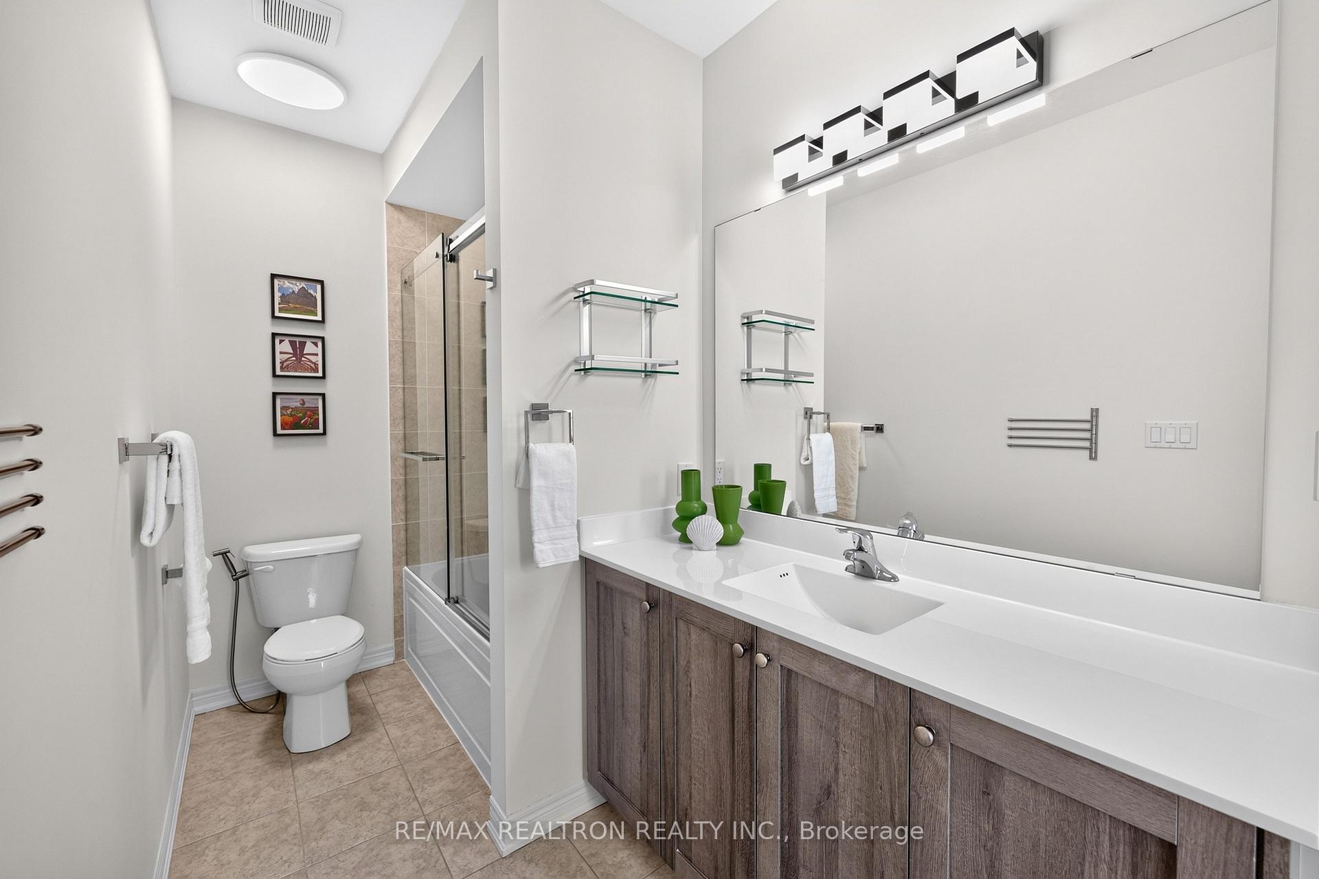 Photo 20 of 117 Micklefield Avenue, Whitby, Rural Whitby — HOMEH