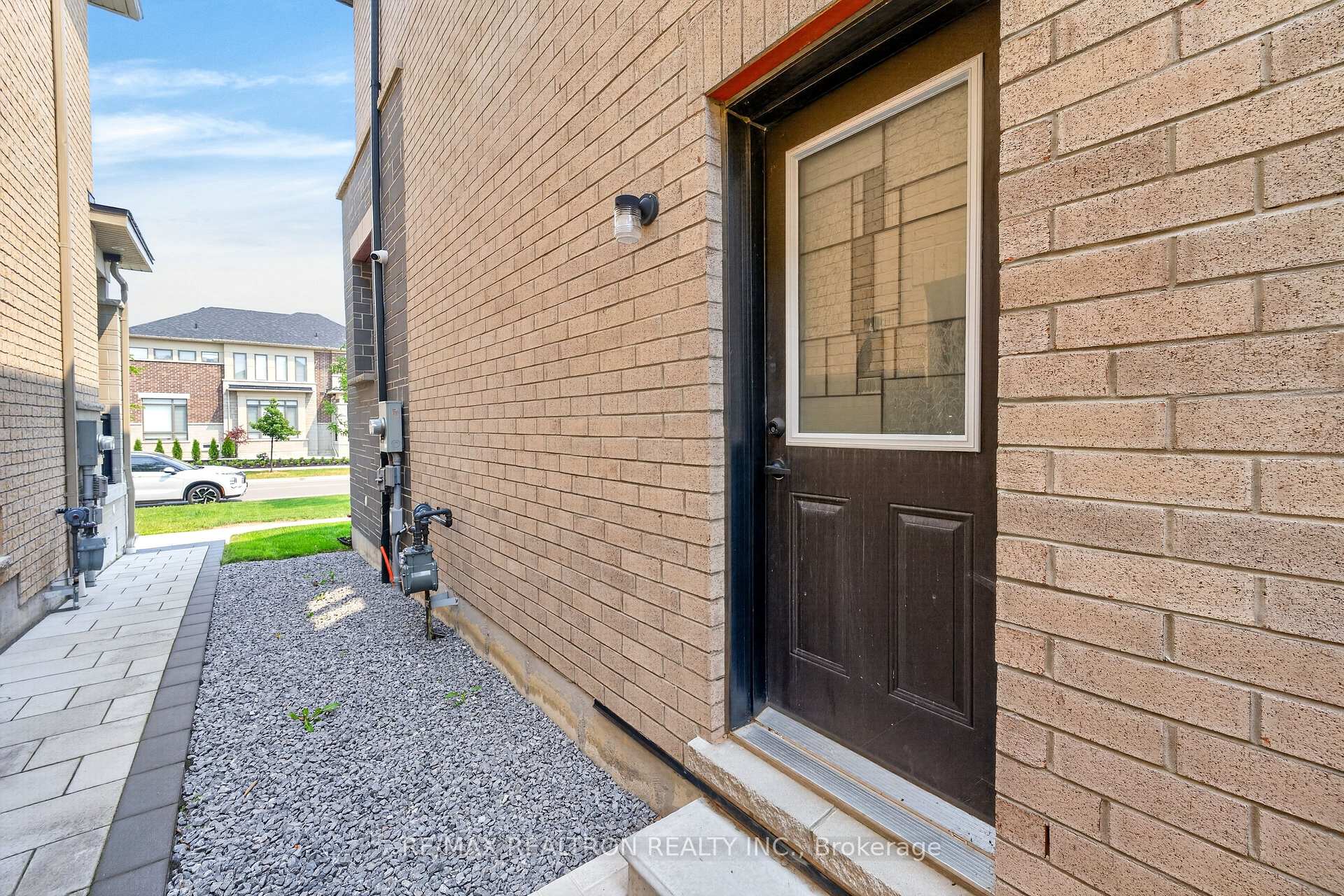 Photo 26 of 117 Micklefield Avenue, Whitby, Rural Whitby — HOMEH