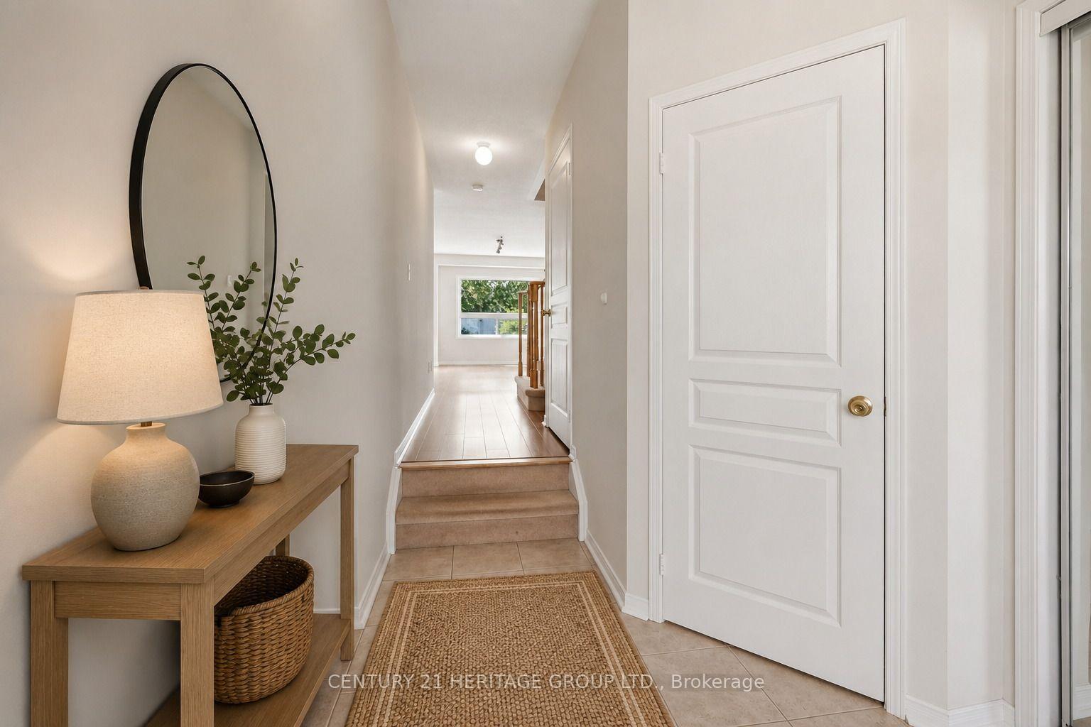 Photo 2 of 29 Ruthven Crescent, New Tecumseth, Alliston — HOMEH
