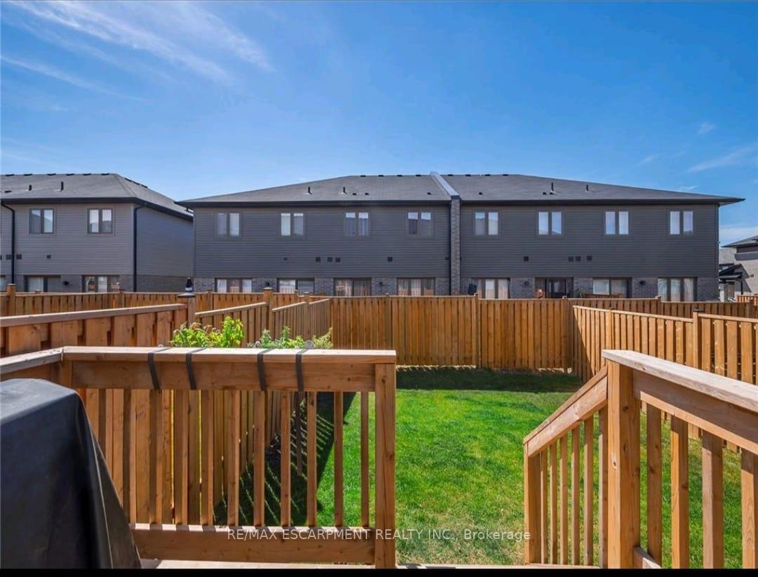 Photo 24 of 79 Greenwich Avenue, Hamilton, Stoney Creek Mountain — HOMEH