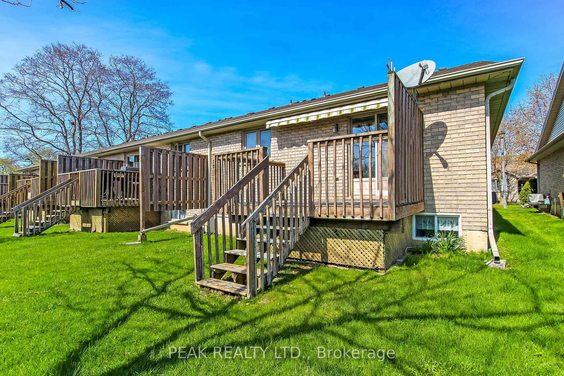 Photo 2 of Unit 15, 19 Hanlon Place, Brant, Paris — HOMEH