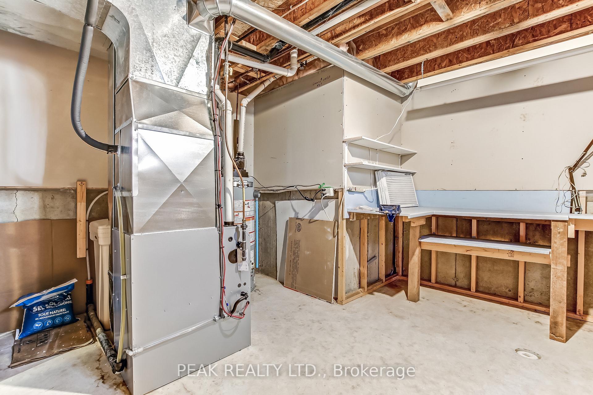 Photo 28 of Unit 15, 19 Hanlon Place, Brant, Paris — HOMEH