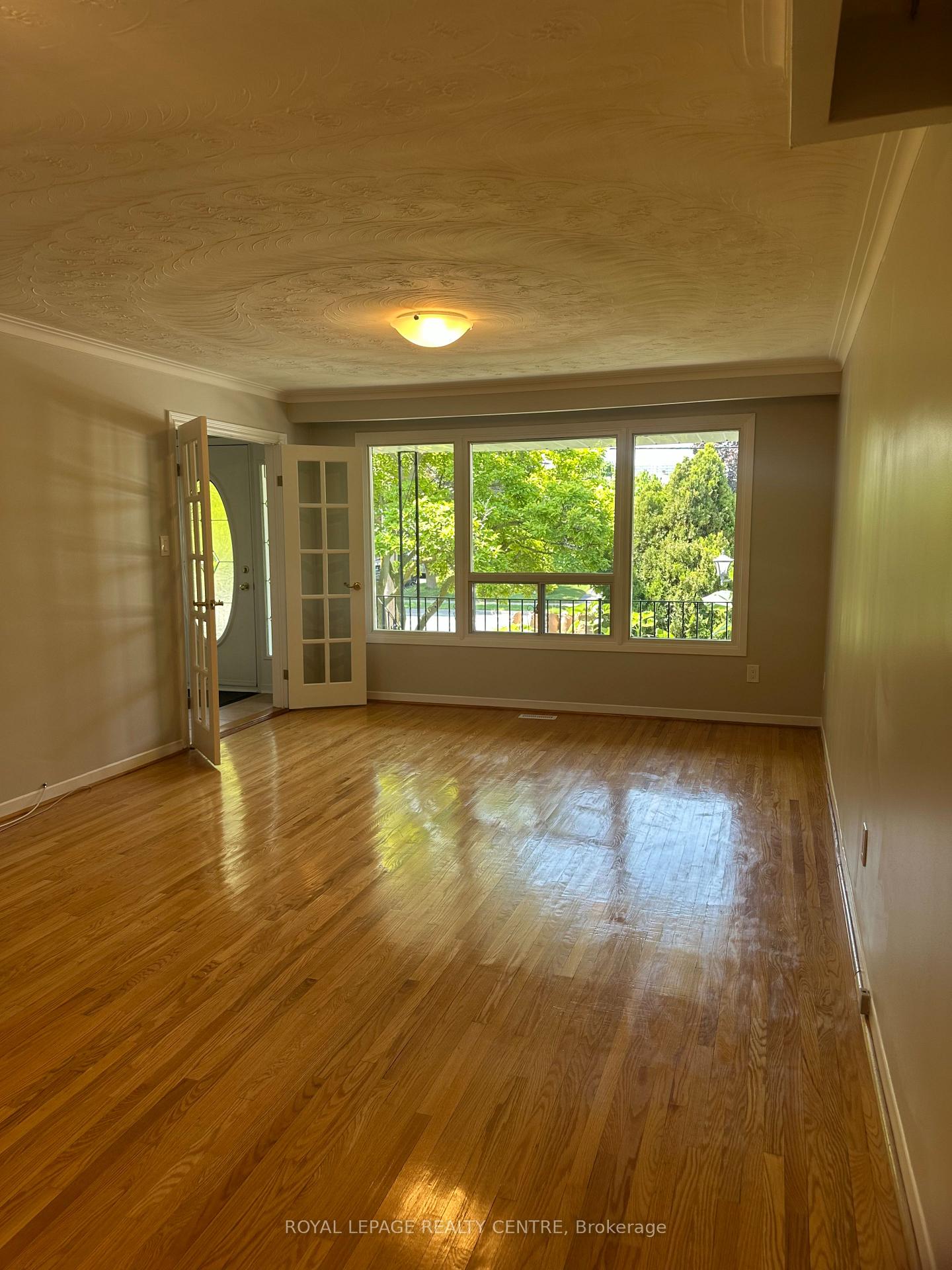 Photo 6 of 2201 Cliff Road, Mississauga, Cooksville — HOMEH